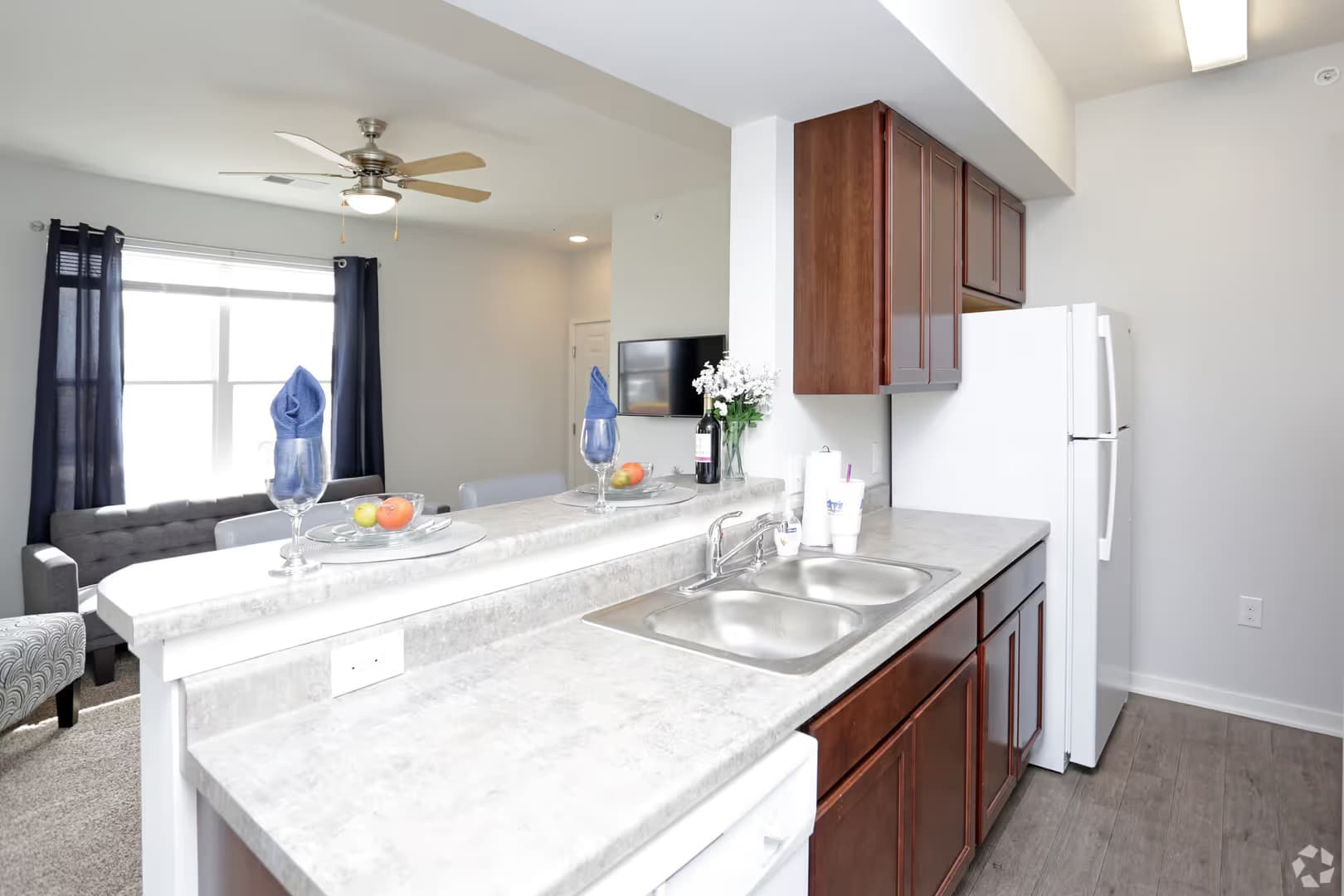 Omaha Apartment: 9451 Vernon Plz