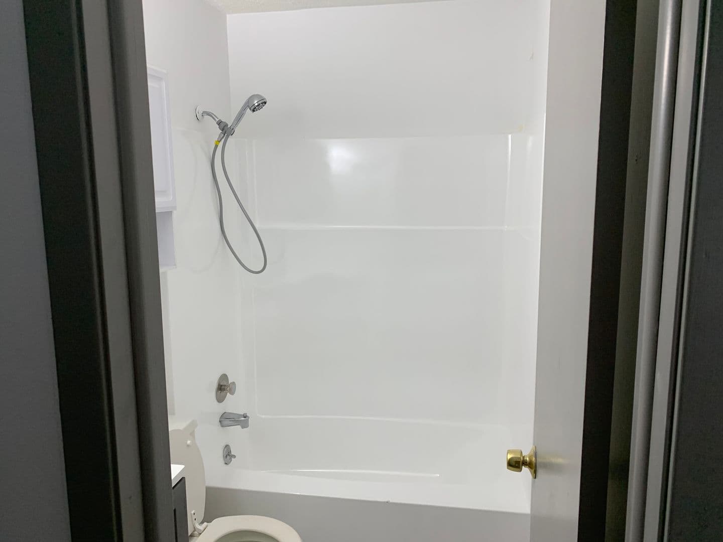 Council Bluffs Apartment: 124 Harrison St