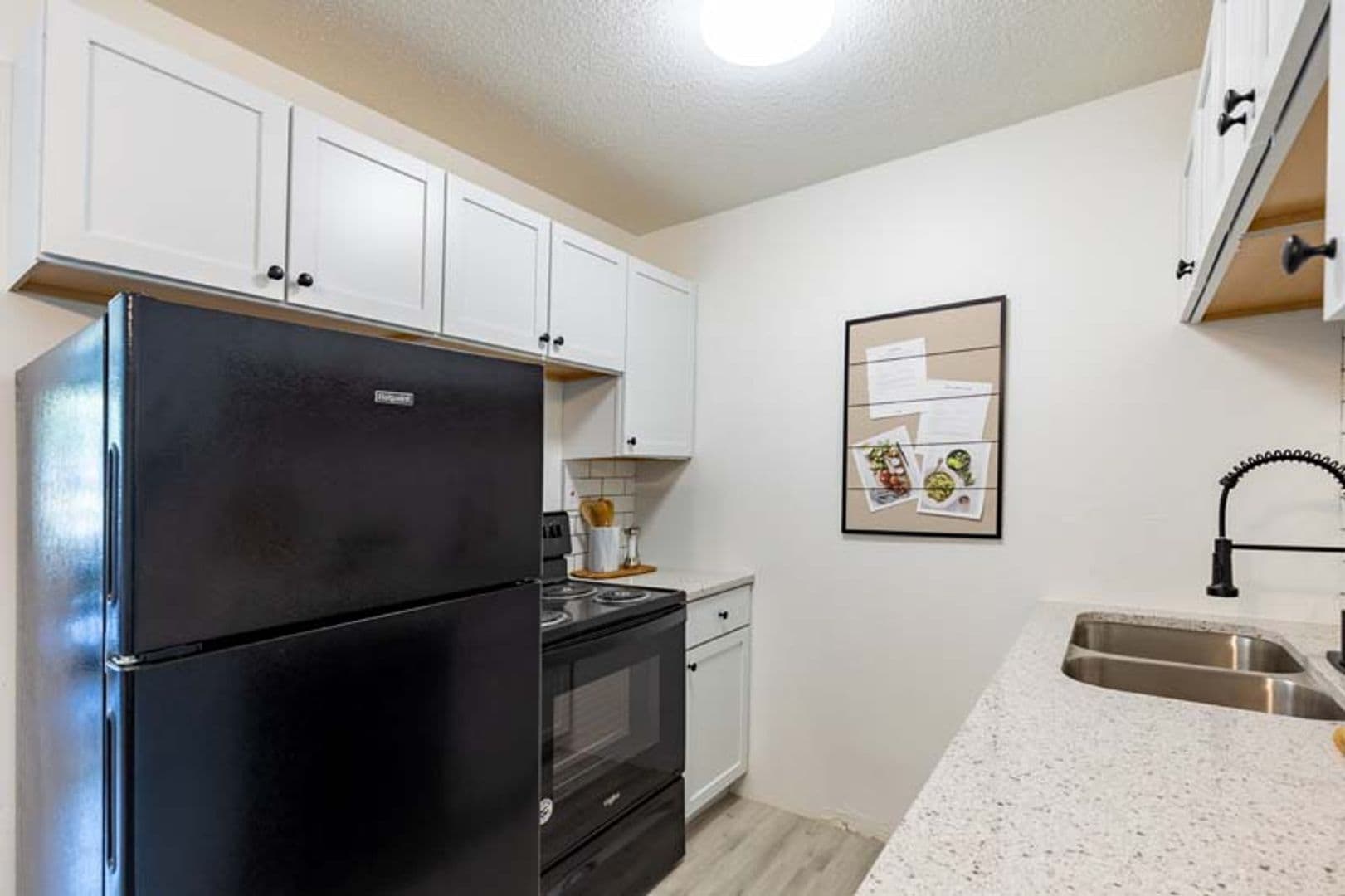 Des Moines Apartment: 6209 SE 5th St