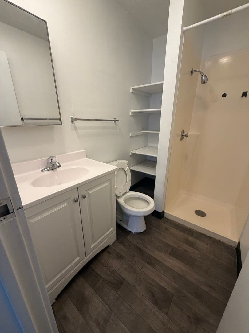 Council Bluffs Apartment: 1106 Marshall Ave