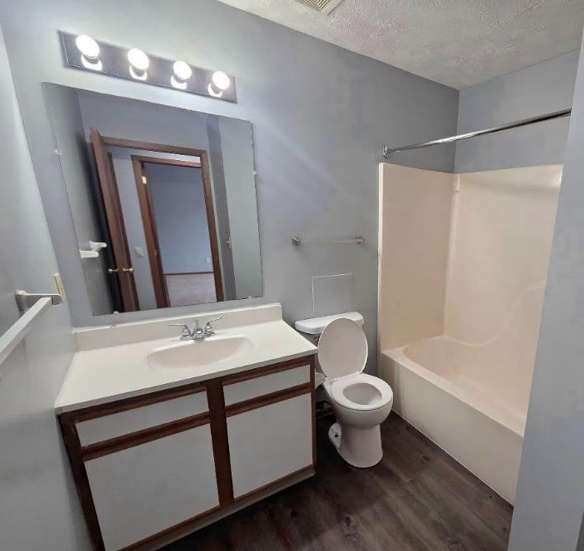 Omaha Apartment: 4857 Marshall Dr.