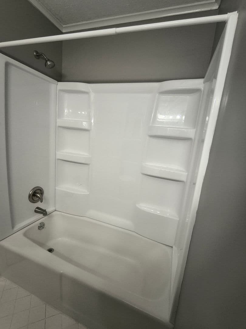 Council Bluffs Apartment: 38 Dillman Dr