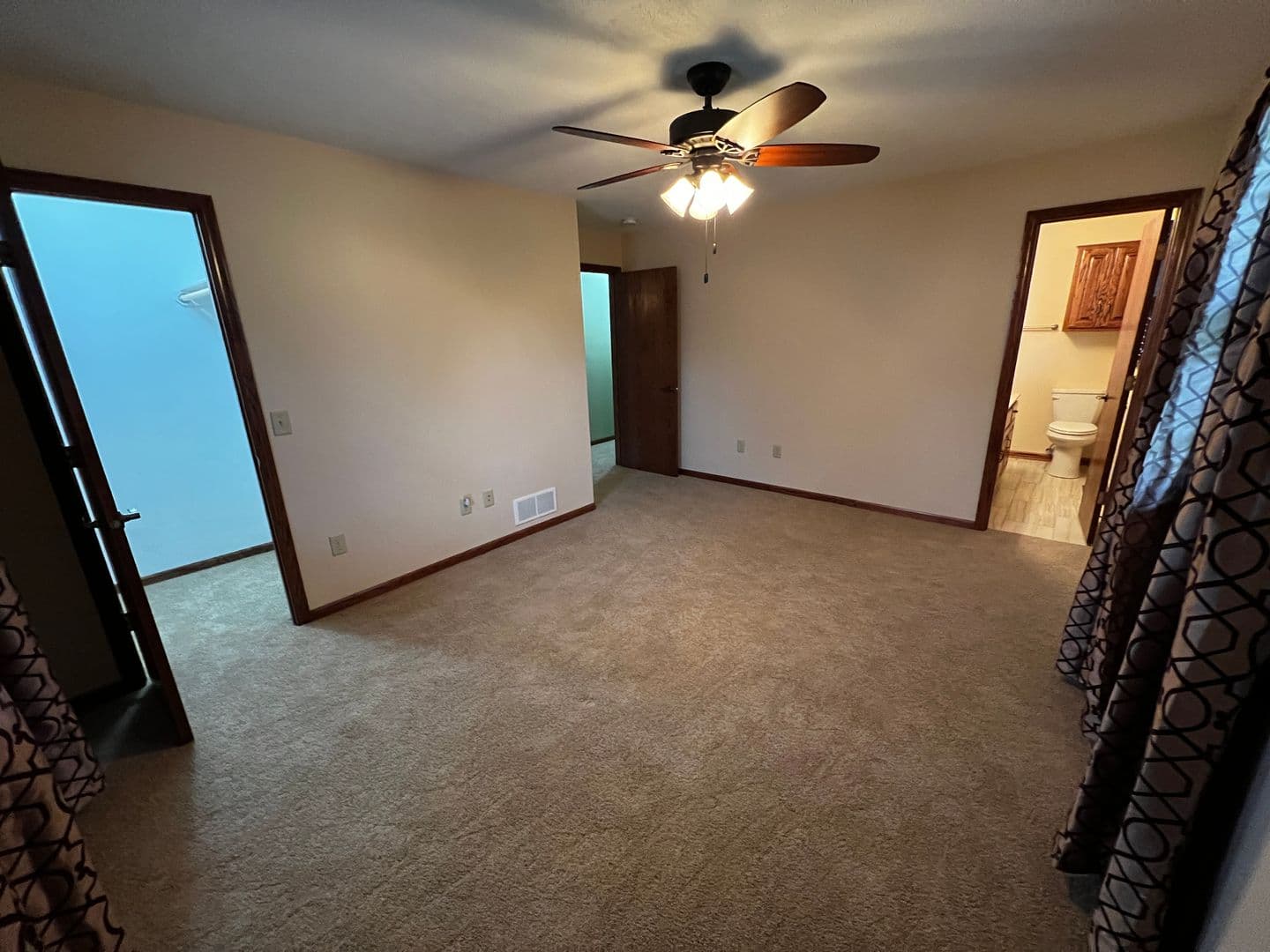 Council Bluffs House: 15505 Pheasant Drive