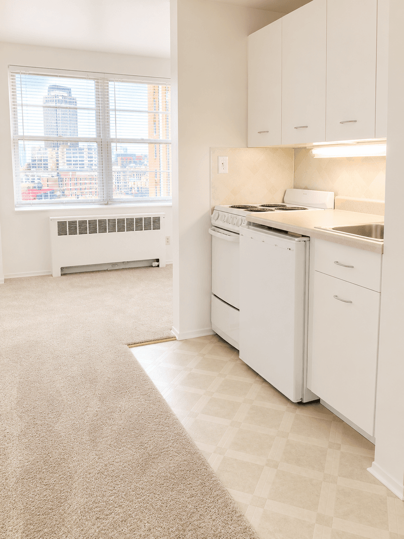 Omaha Apartment: 2235 Saint Marys Ave