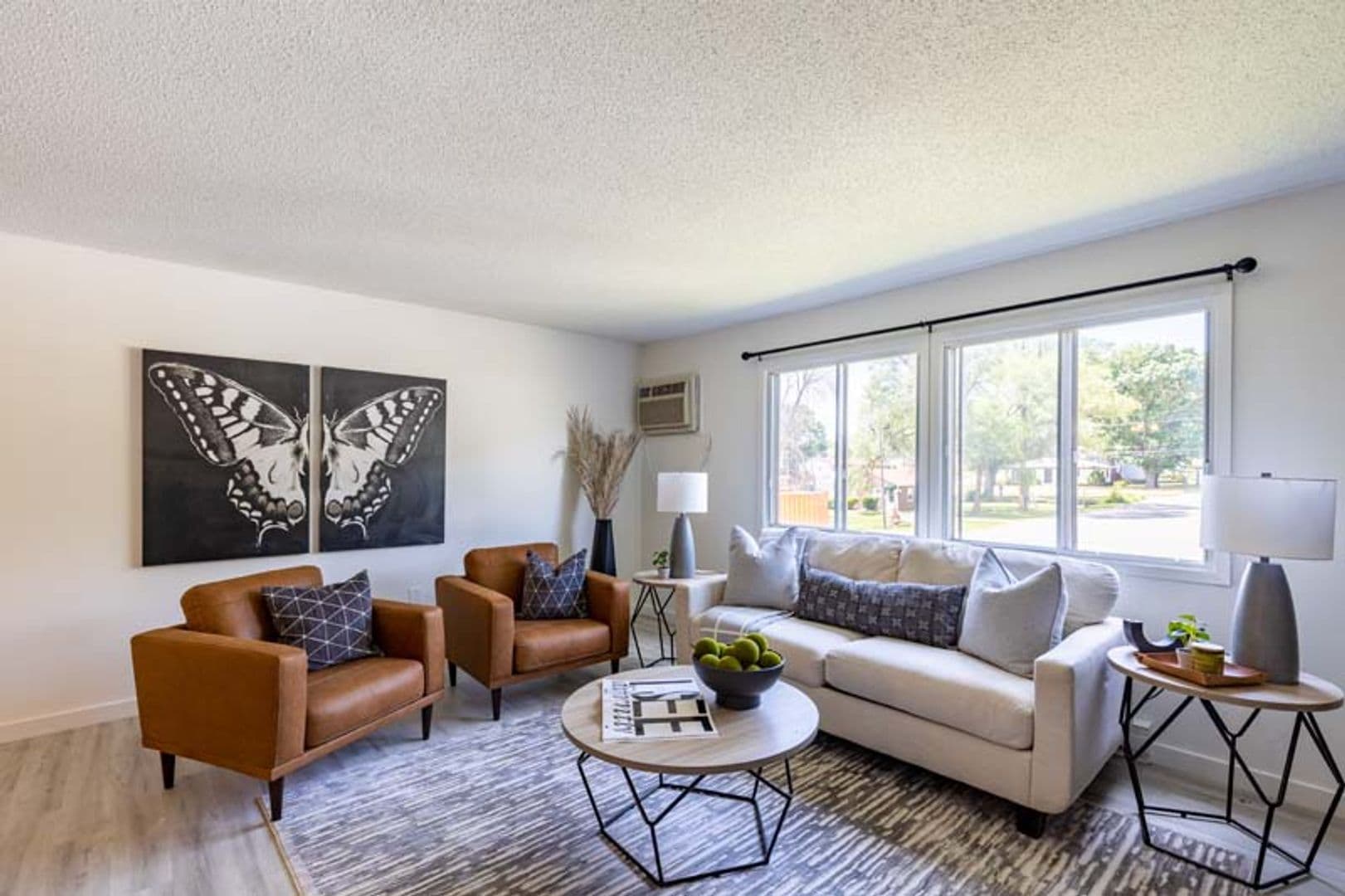Des Moines Apartment: 6209 SE 5th St