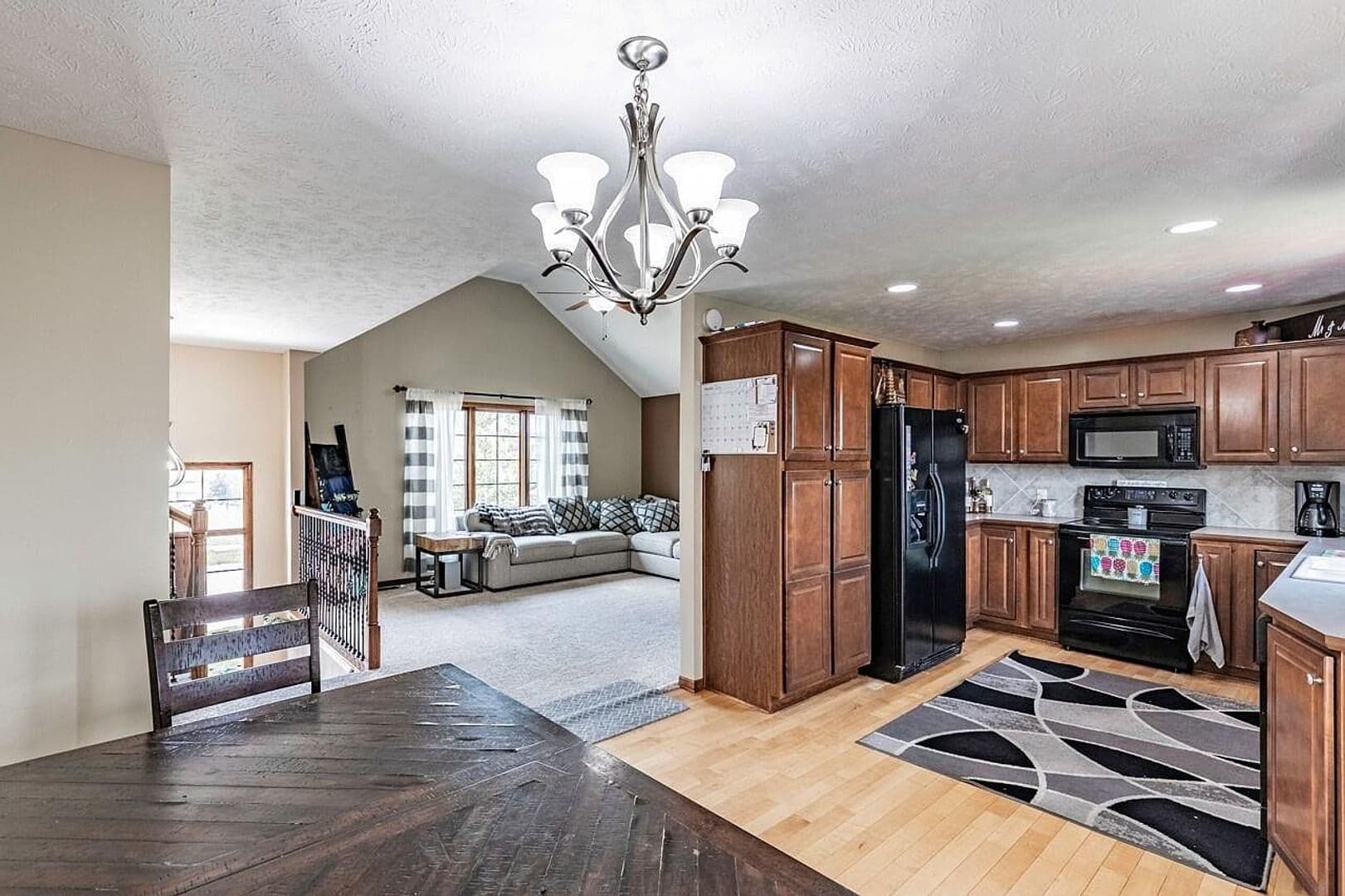 Council Bluffs House: 5100 Crogans Way Rd