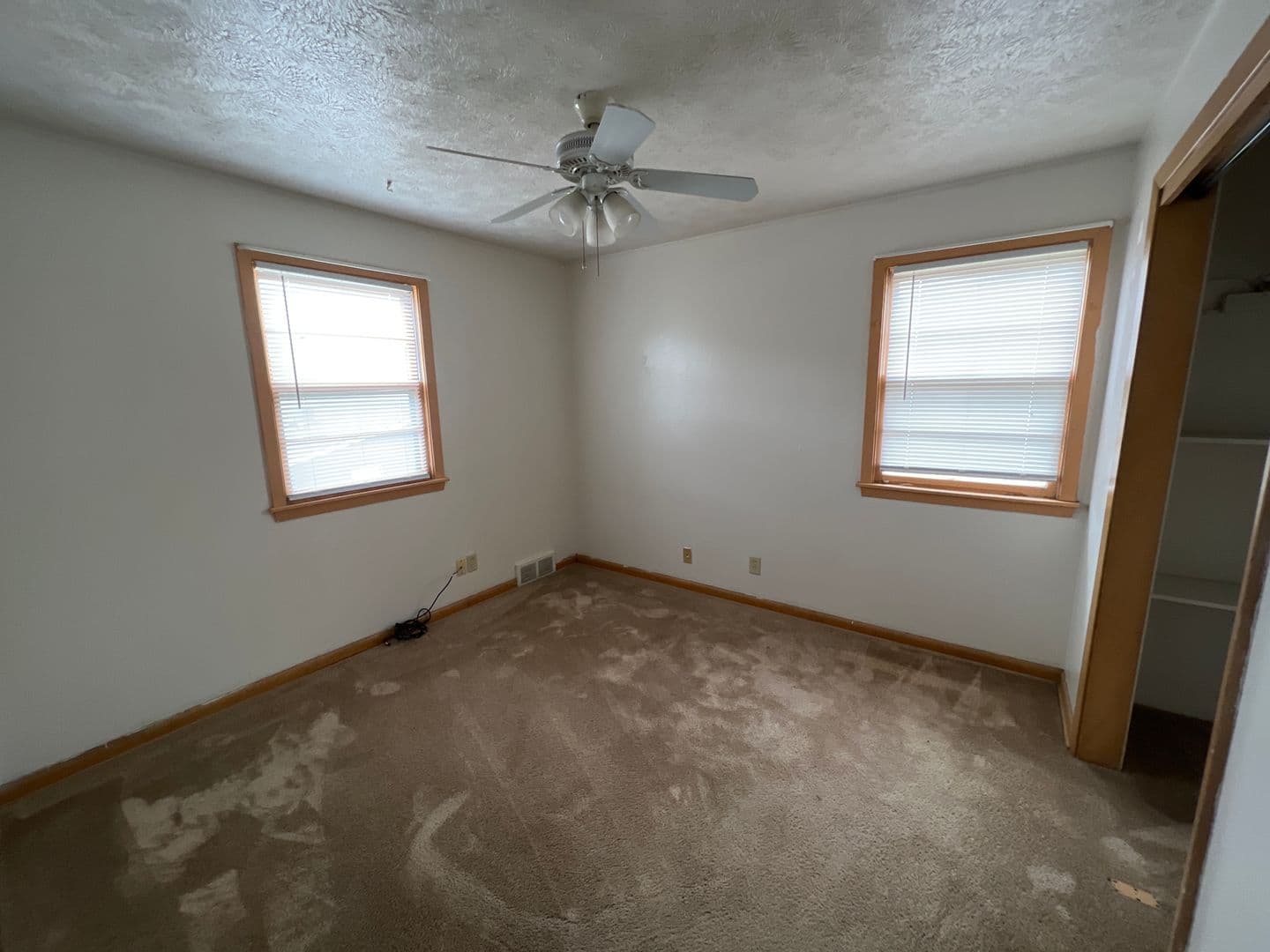 Council Bluffs Apartment: 134 Nicholas St