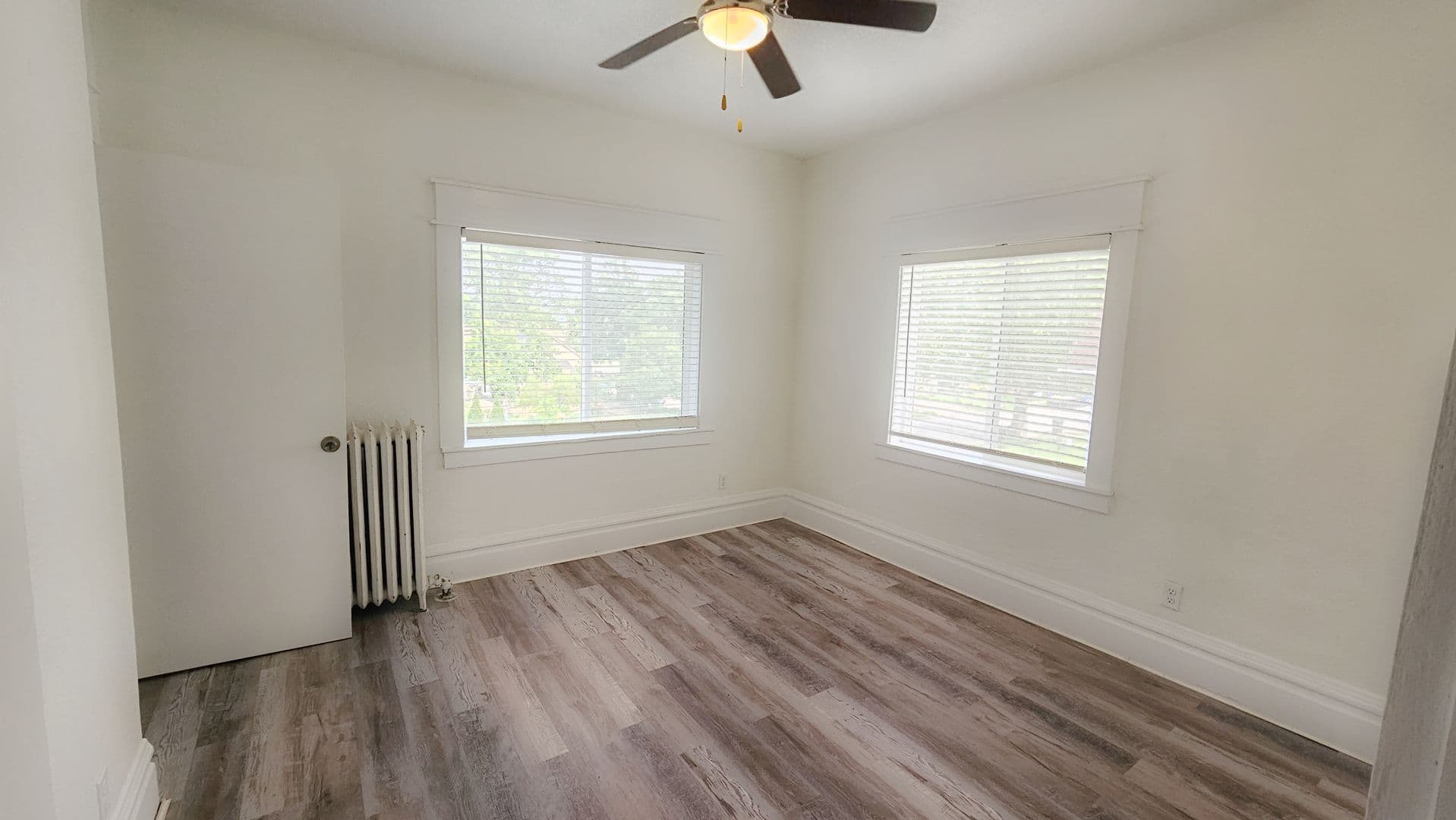 Des Moines Apartment: 1076 21st St.