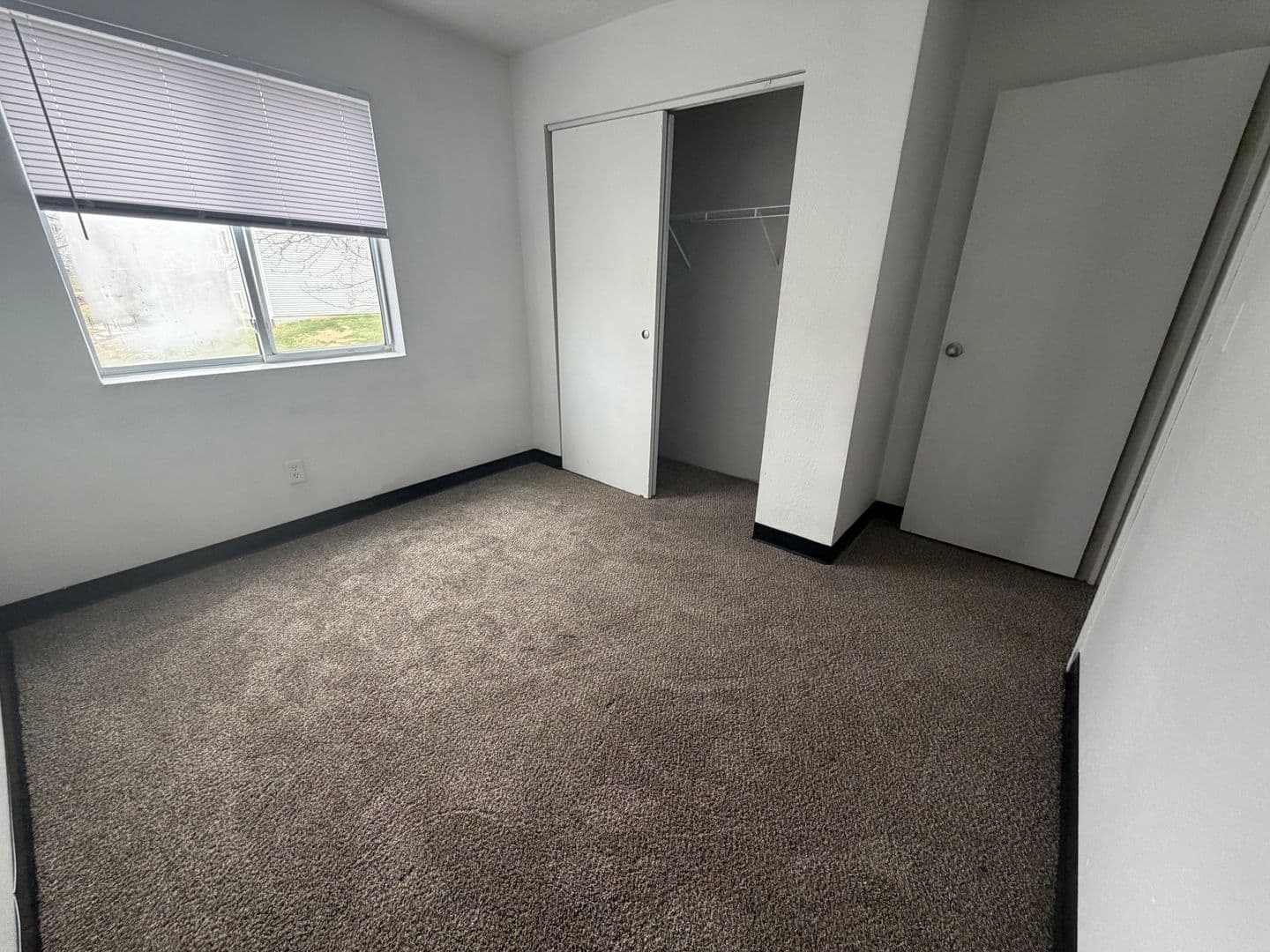 Council Bluffs Apartment: 1106 Marshall Ave