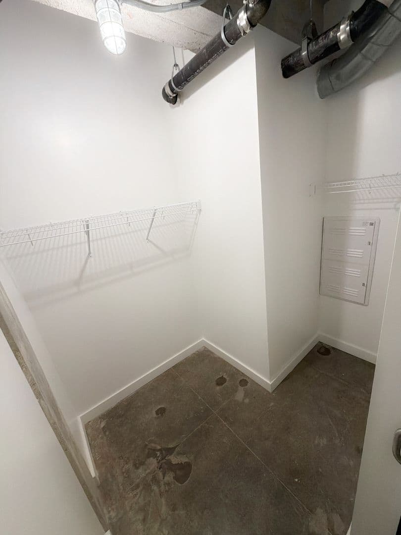 Des Moines Apartment: 200 10th St, Des Moines, IA