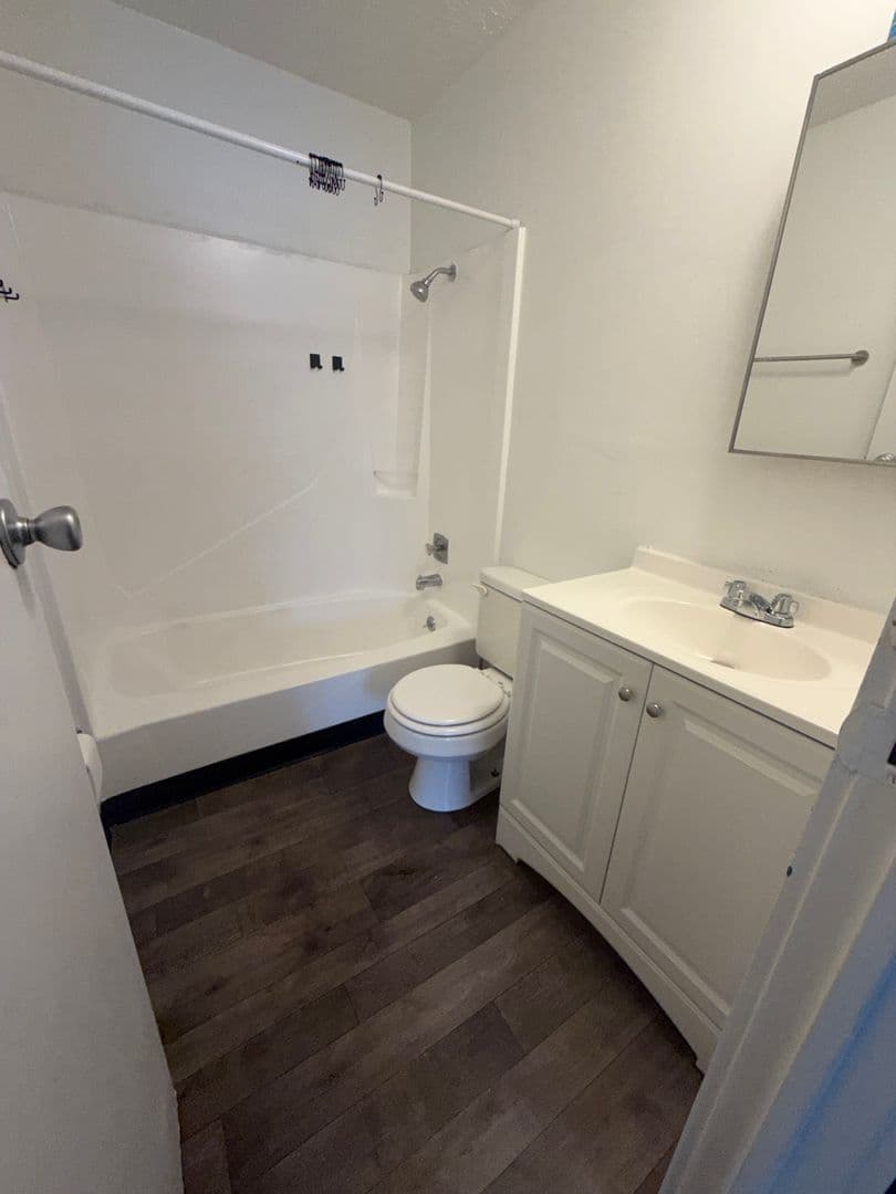 Council Bluffs Apartment: 1106 Marshall Ave