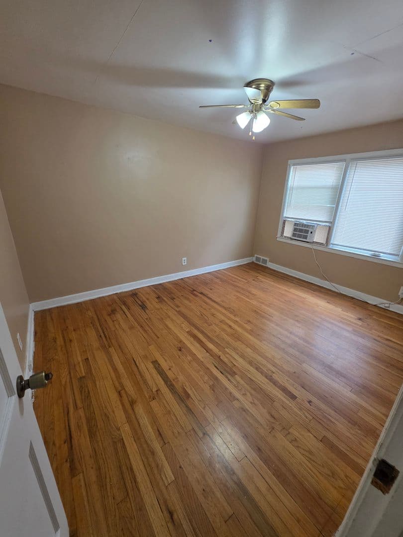 Omaha Apartment: 816 N 46th St