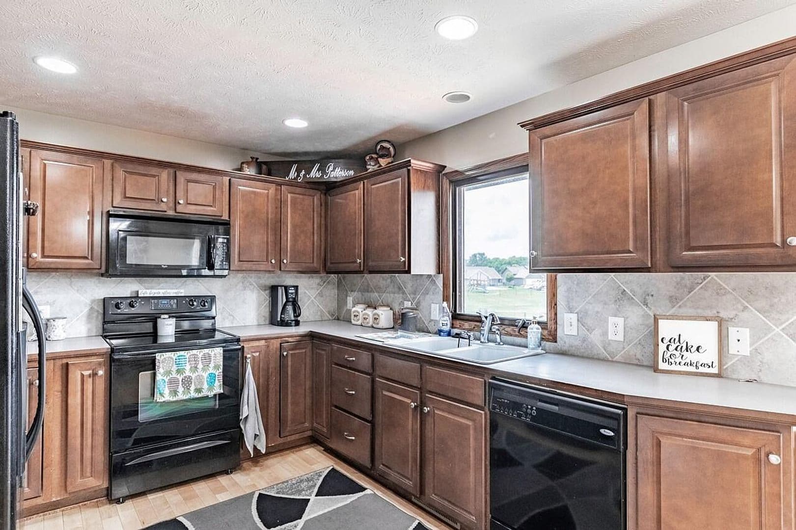 Council Bluffs House: 5100 Crogans Way Rd