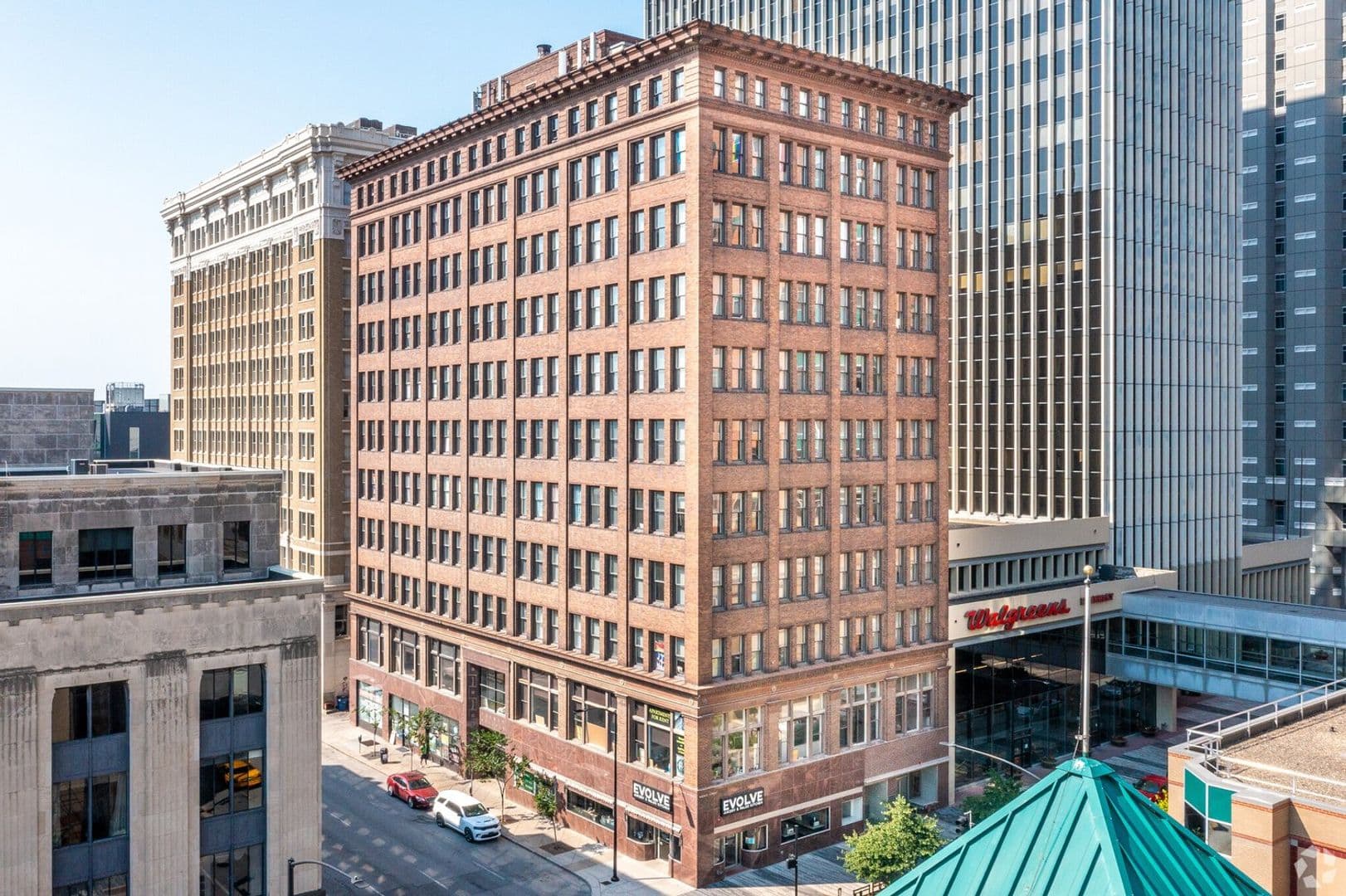 Des Moines Apartment: 218 6th Ave