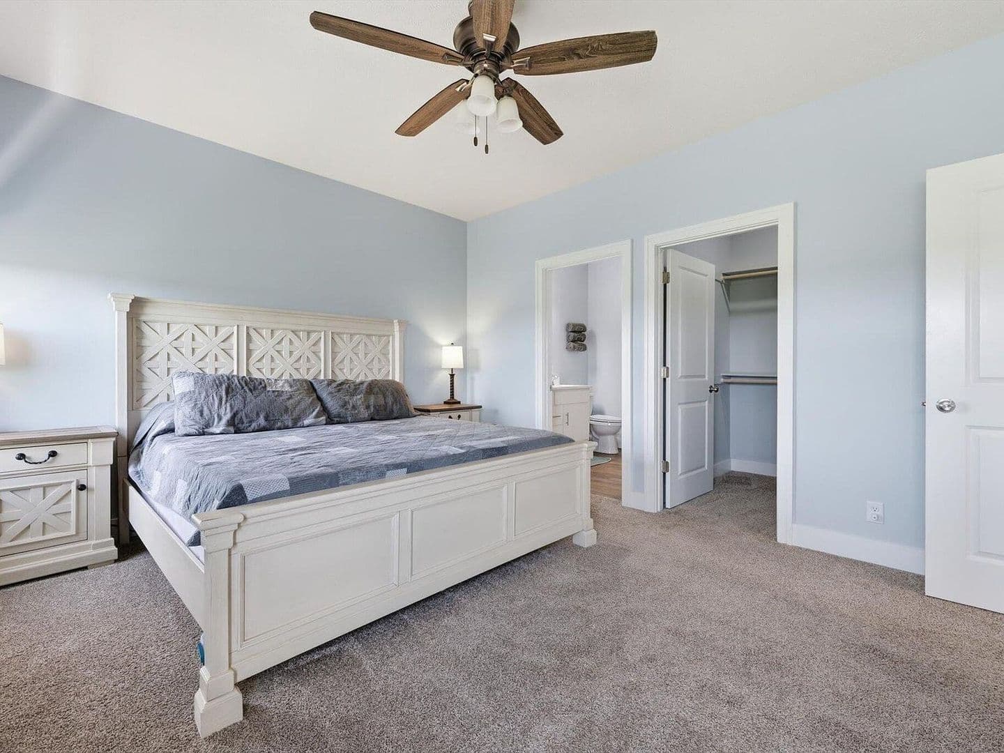 Council Bluffs House: 1086 Deveron Dr