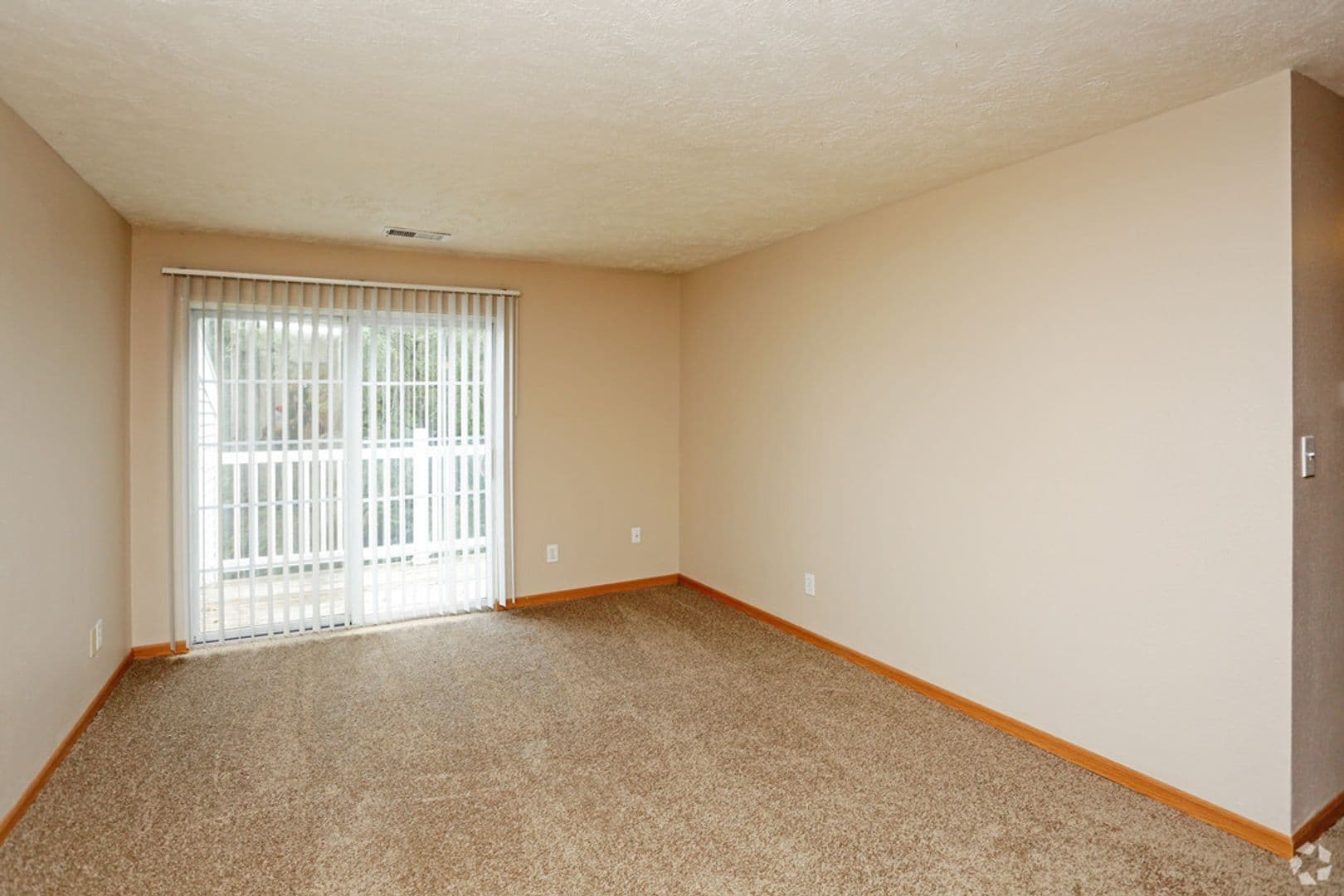Council Bluffs Apartment: 1106 Marshall Ave