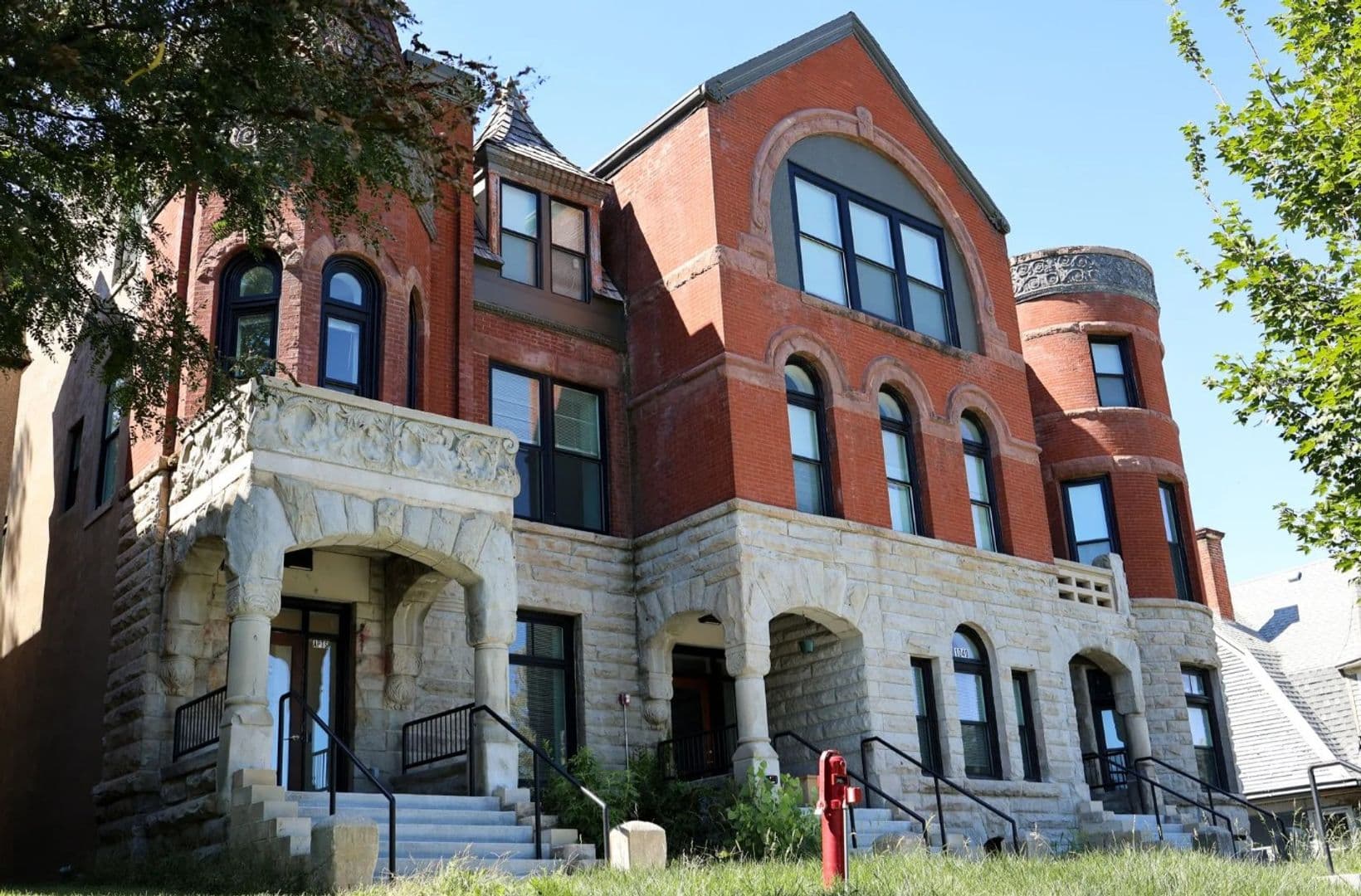 Omaha Apartment: 1029 Park Ave