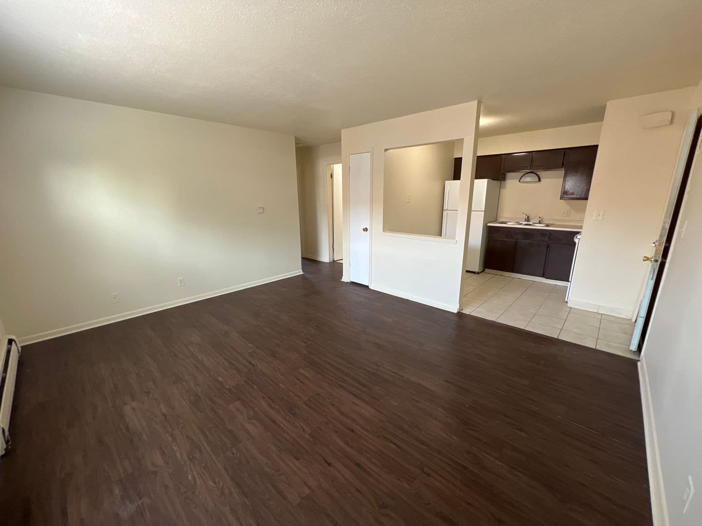 Ankeny Apartment: 206, 210, 214, 218 NW State St