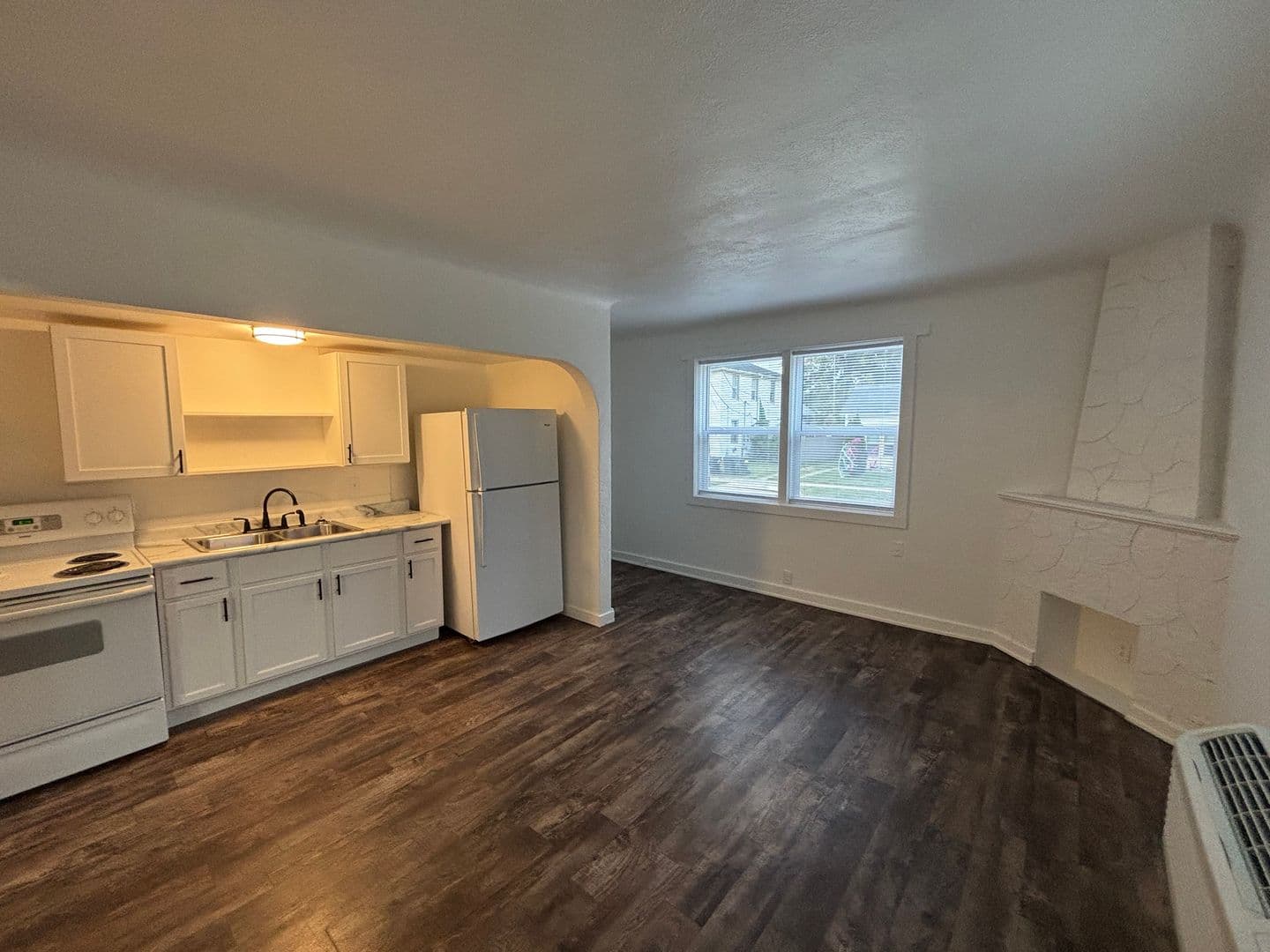 Council Bluffs Apartment: 733 Mynster St