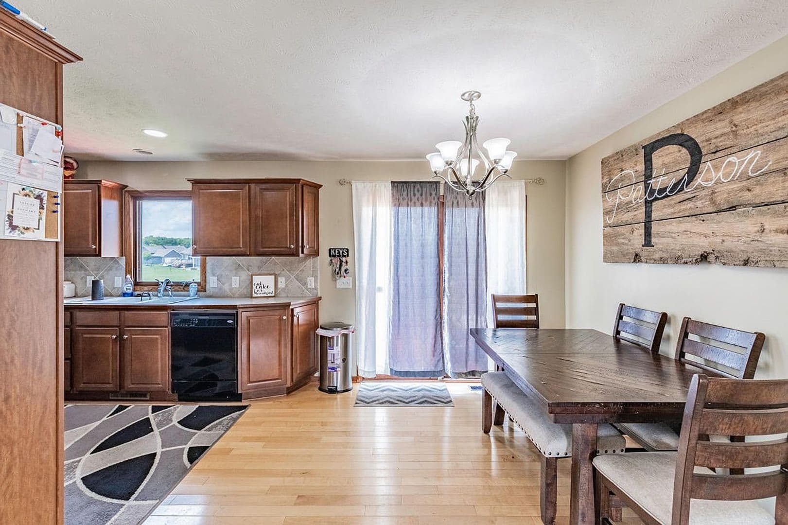 Council Bluffs House: 5100 Crogans Way Rd