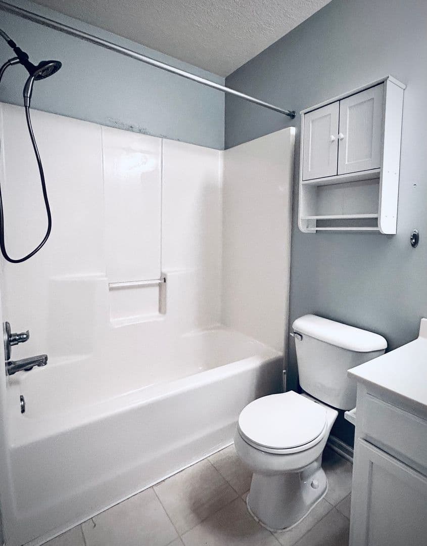 Ankeny House: 1103 NE 7th Lane
