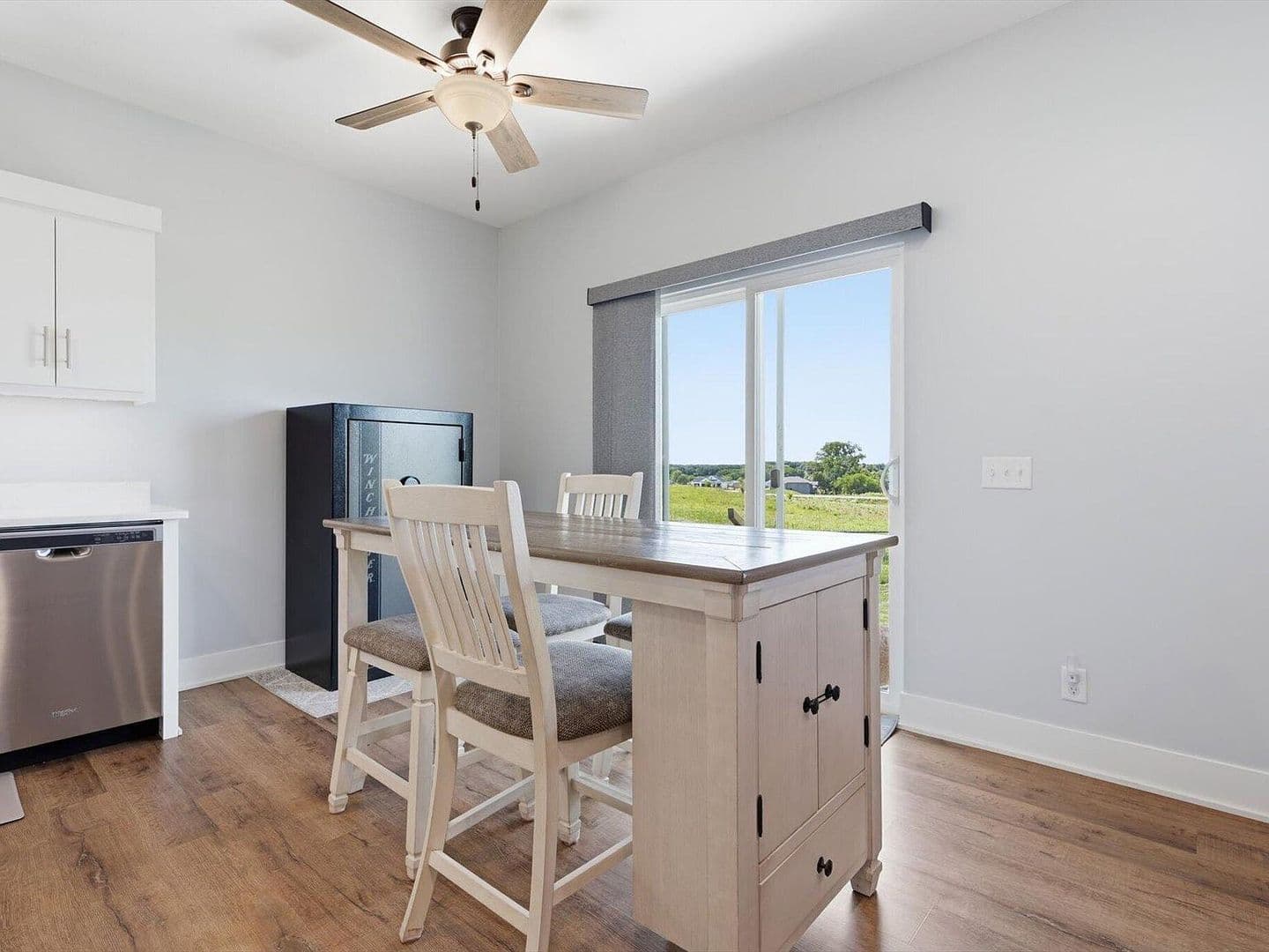 Council Bluffs House: 1086 Deveron Dr