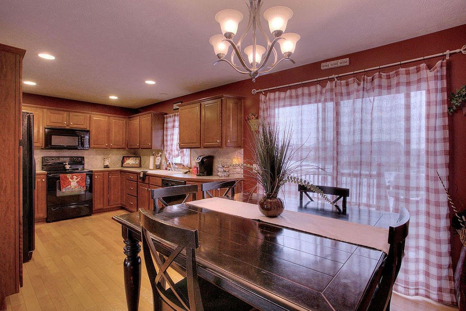 Council Bluffs House: 5100 Crogans Way Rd