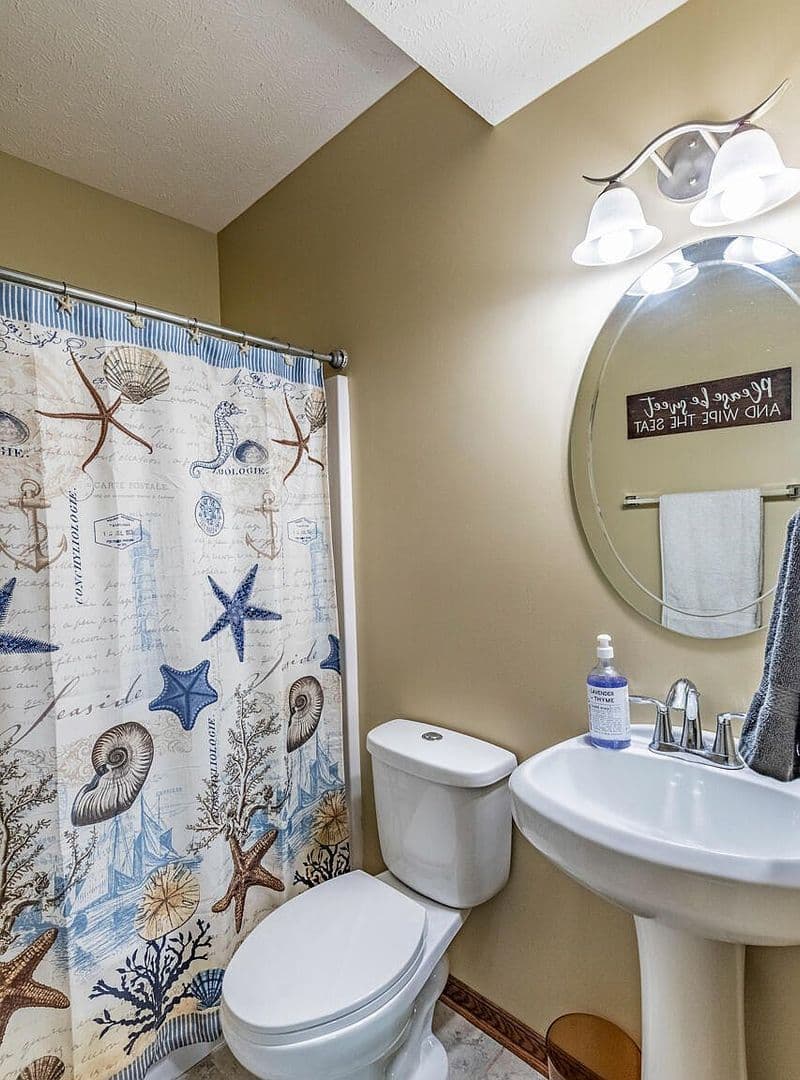 Council Bluffs House: 5100 Crogans Way Rd