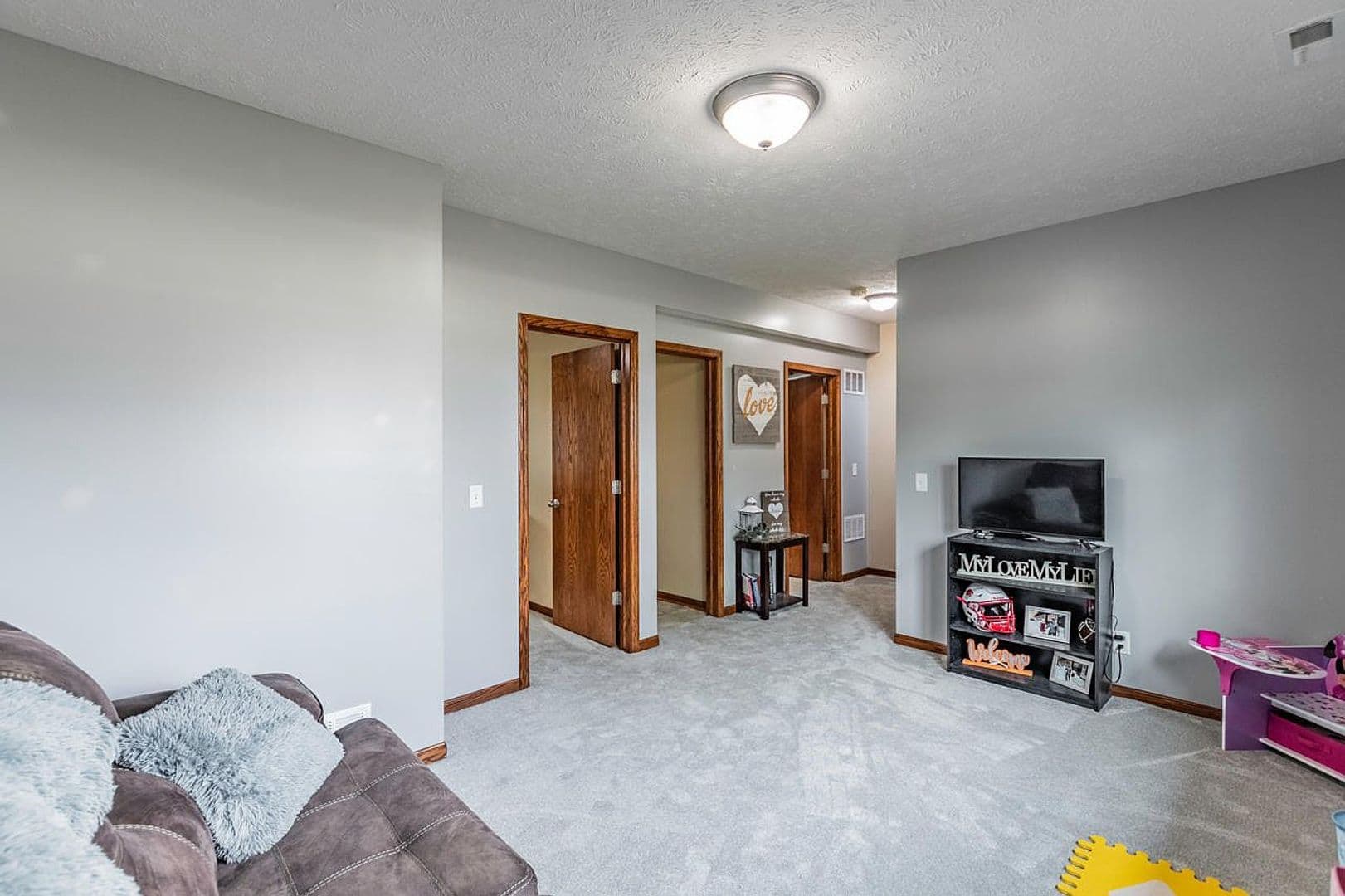 Council Bluffs House: 5100 Crogans Way Rd