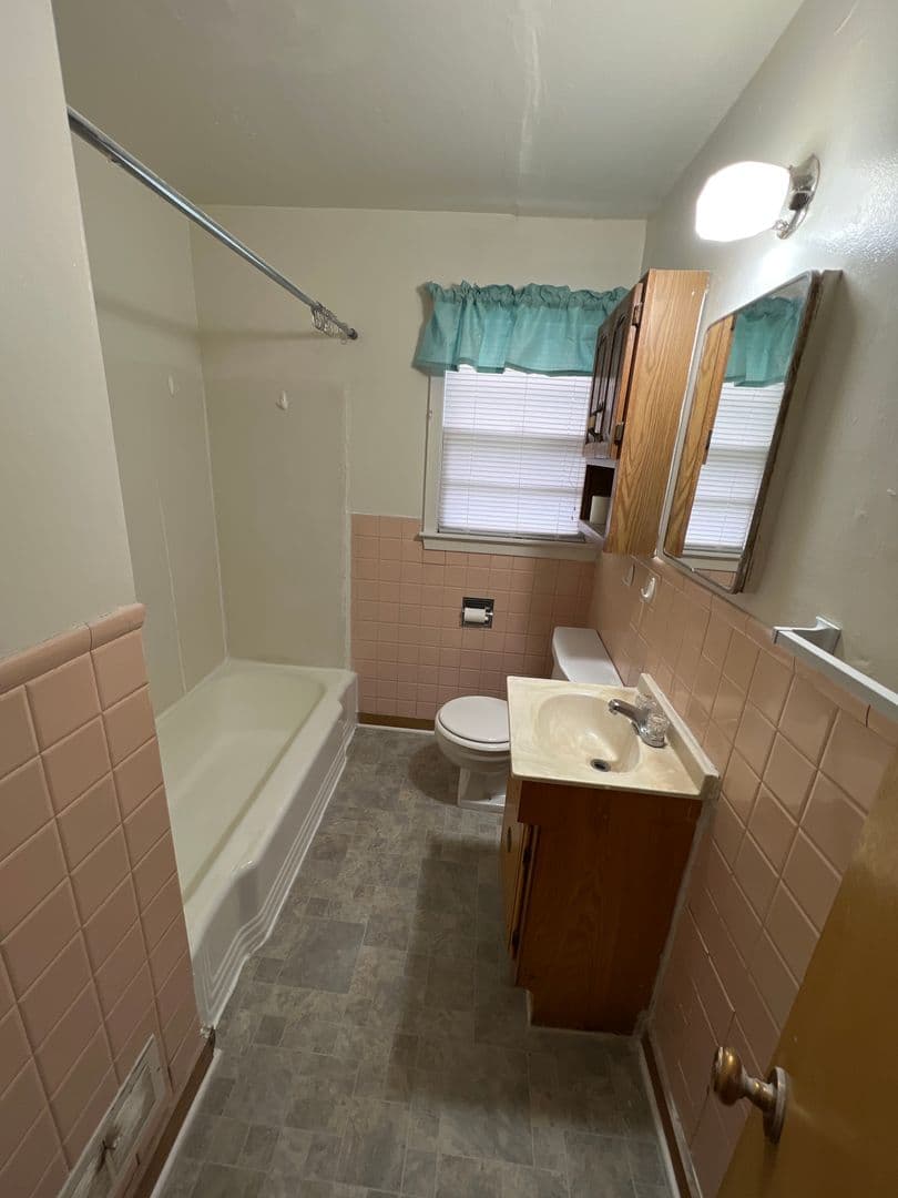 Council Bluffs Apartment: 134 Nicholas St