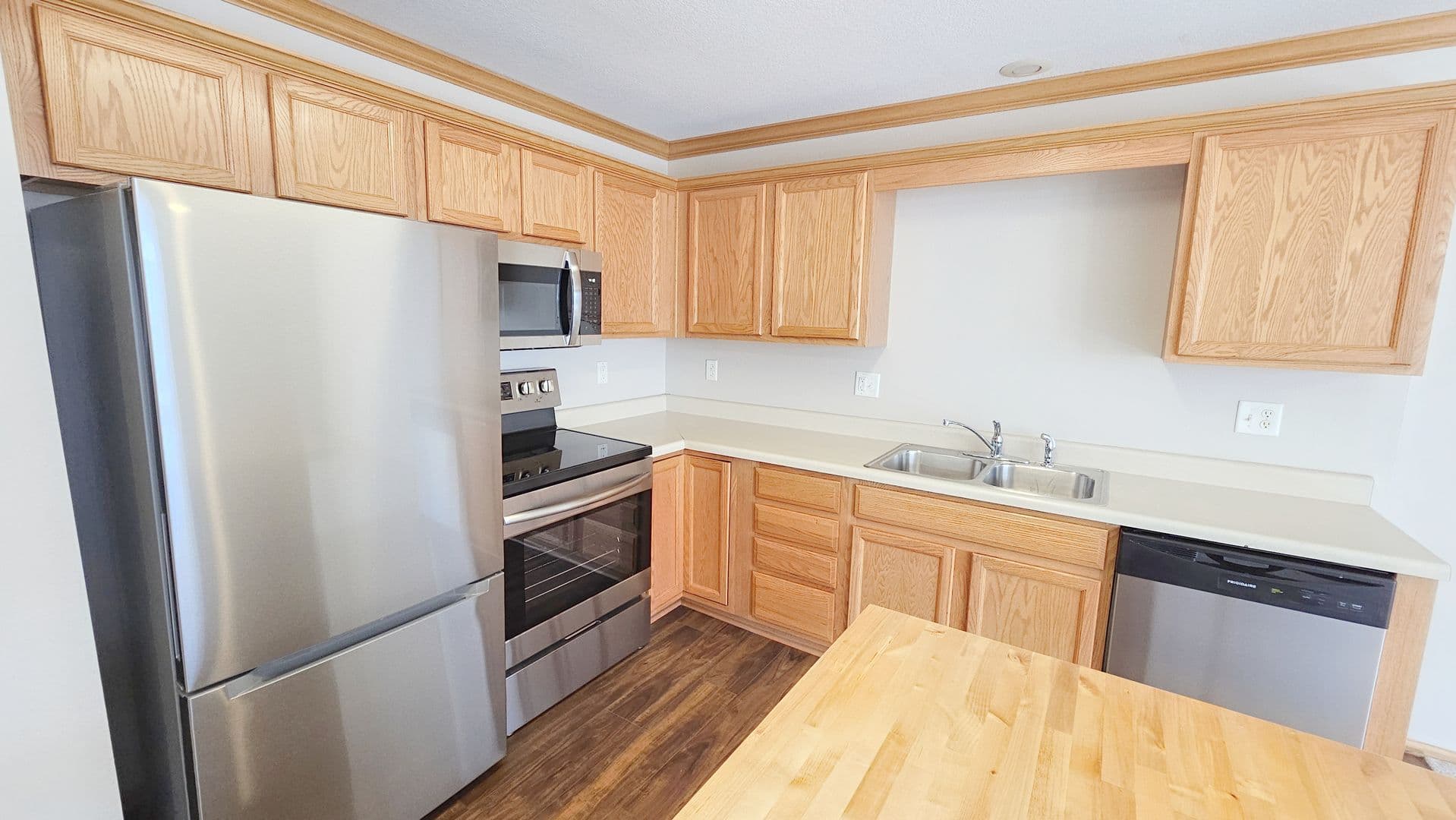West Des Moines House: 8302 Westown Parkway