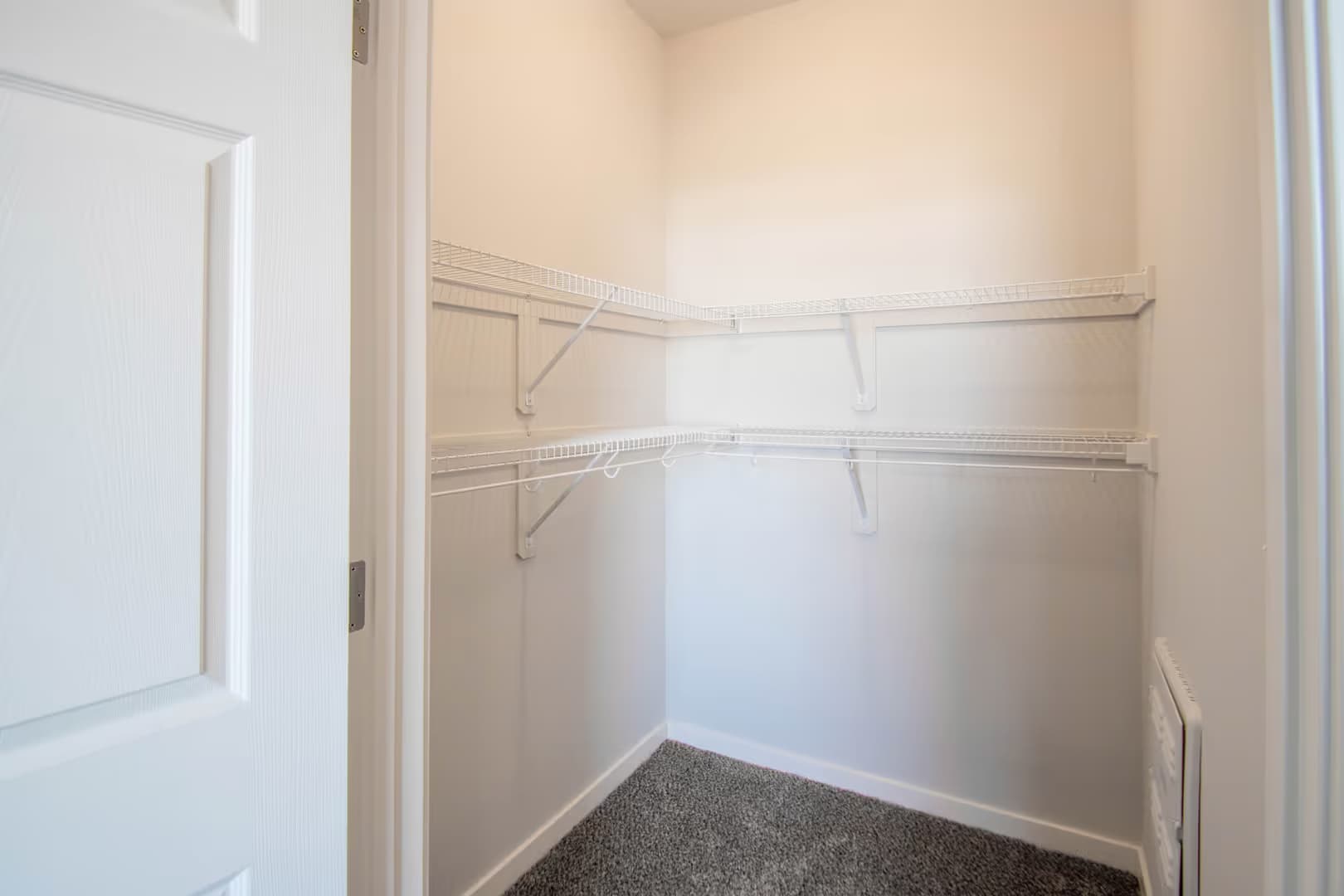 Omaha Apartment: 9451 Vernon Plz