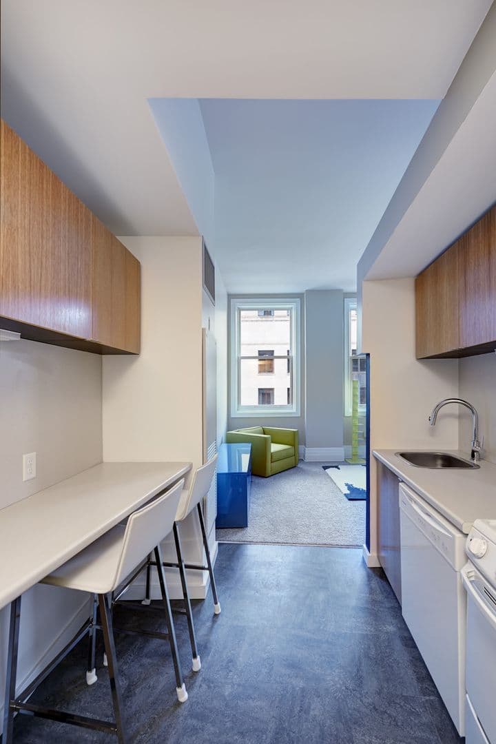 Des Moines Apartment: 218 6th Ave