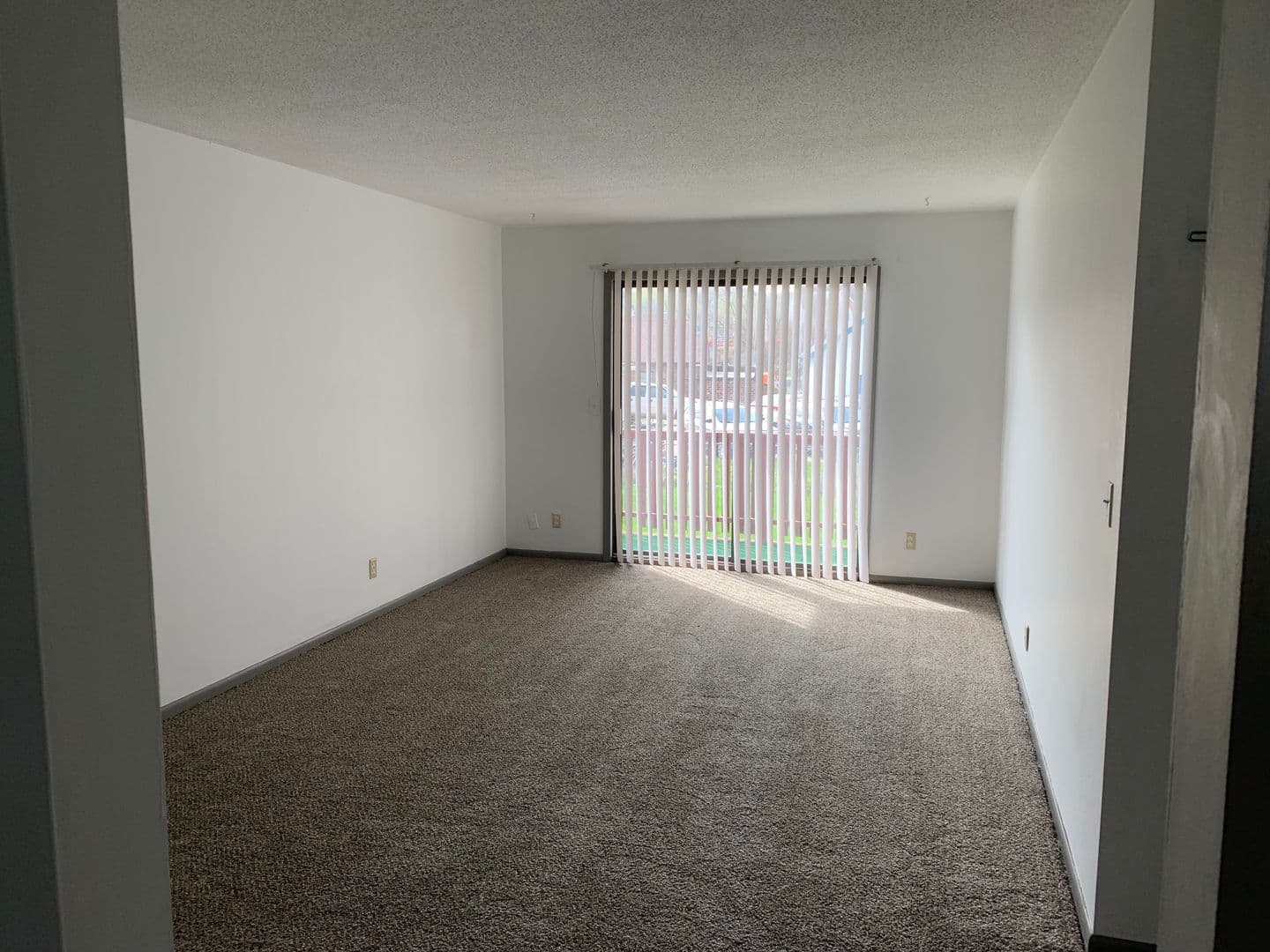 Council Bluffs Apartment: 124 Harrison St