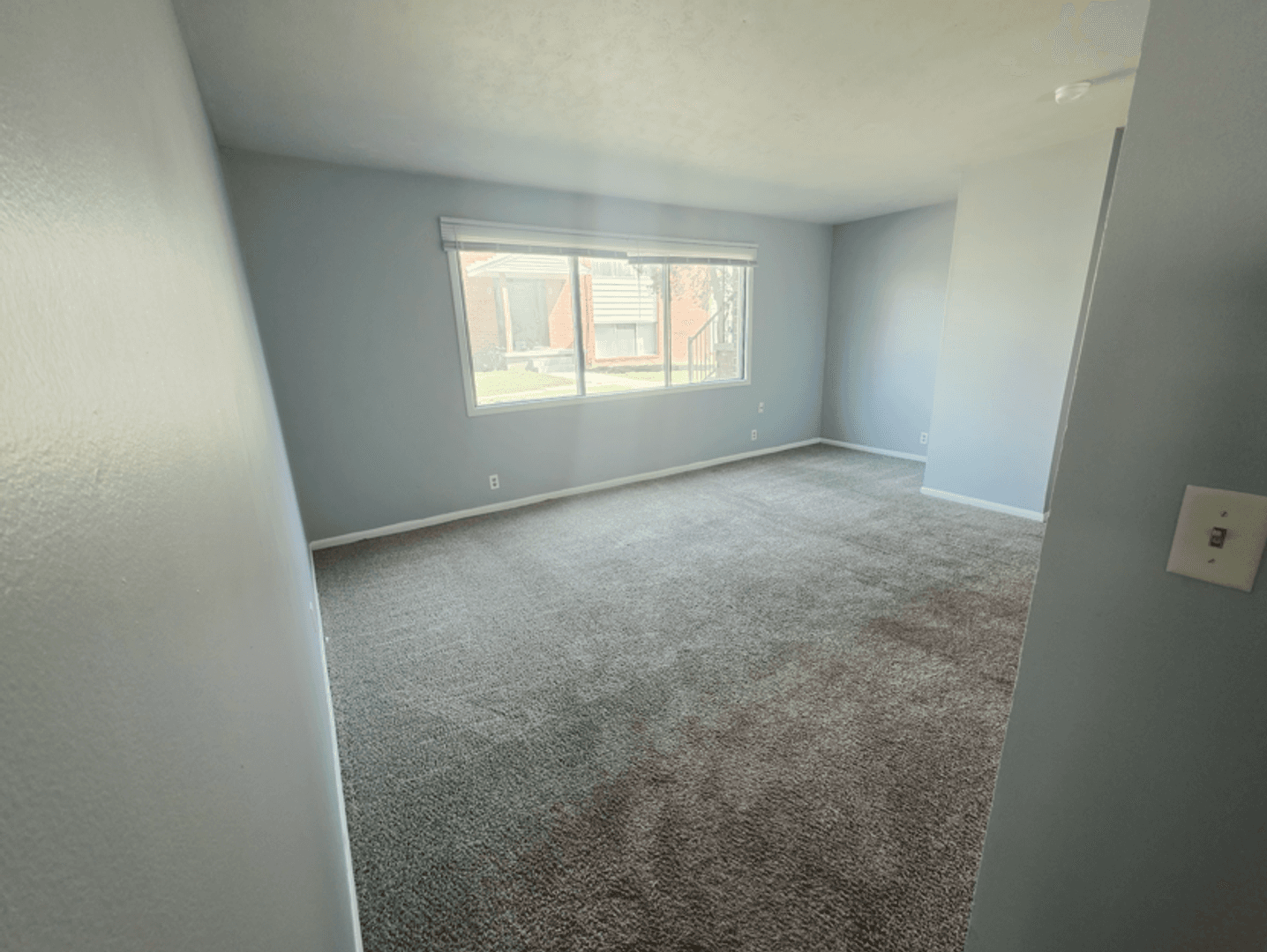 Bellevue Apartment: 7501 S 25th St