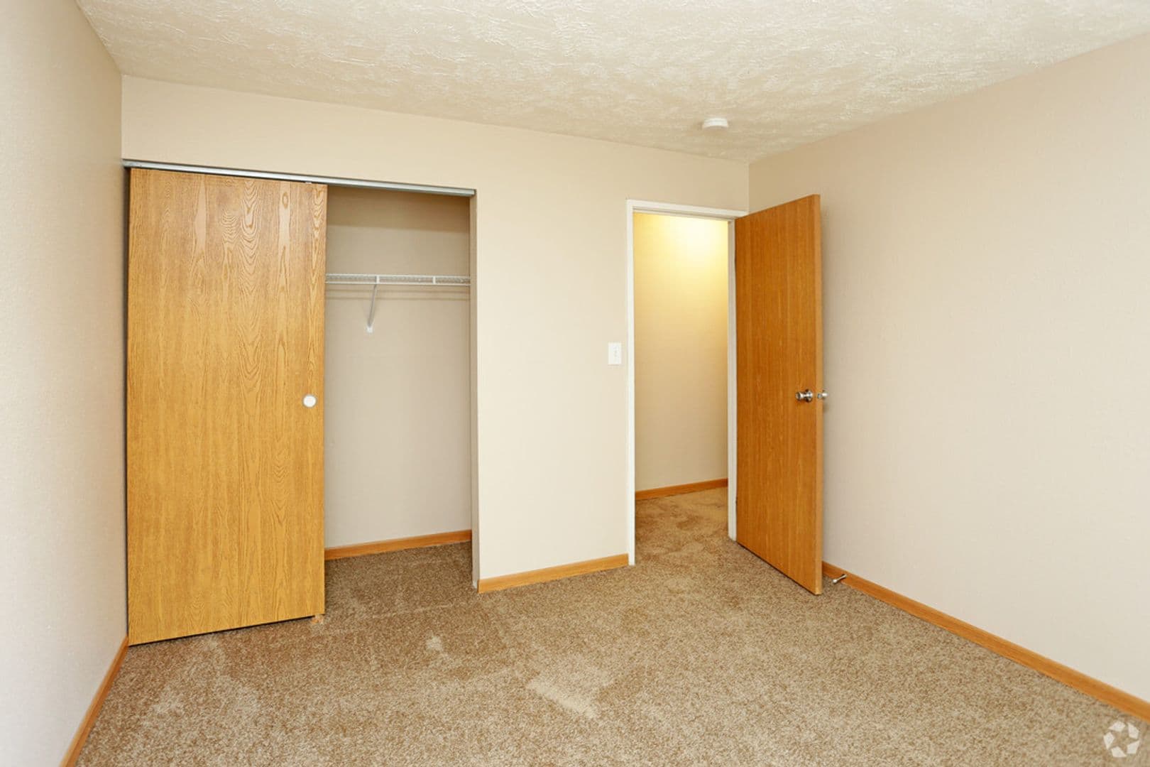 Council Bluffs Apartment: 1106 Marshall Ave