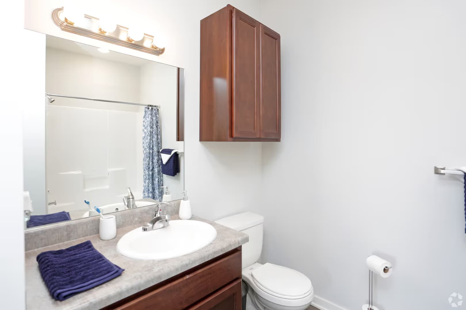 Omaha Apartment: 9451 Vernon Plz
