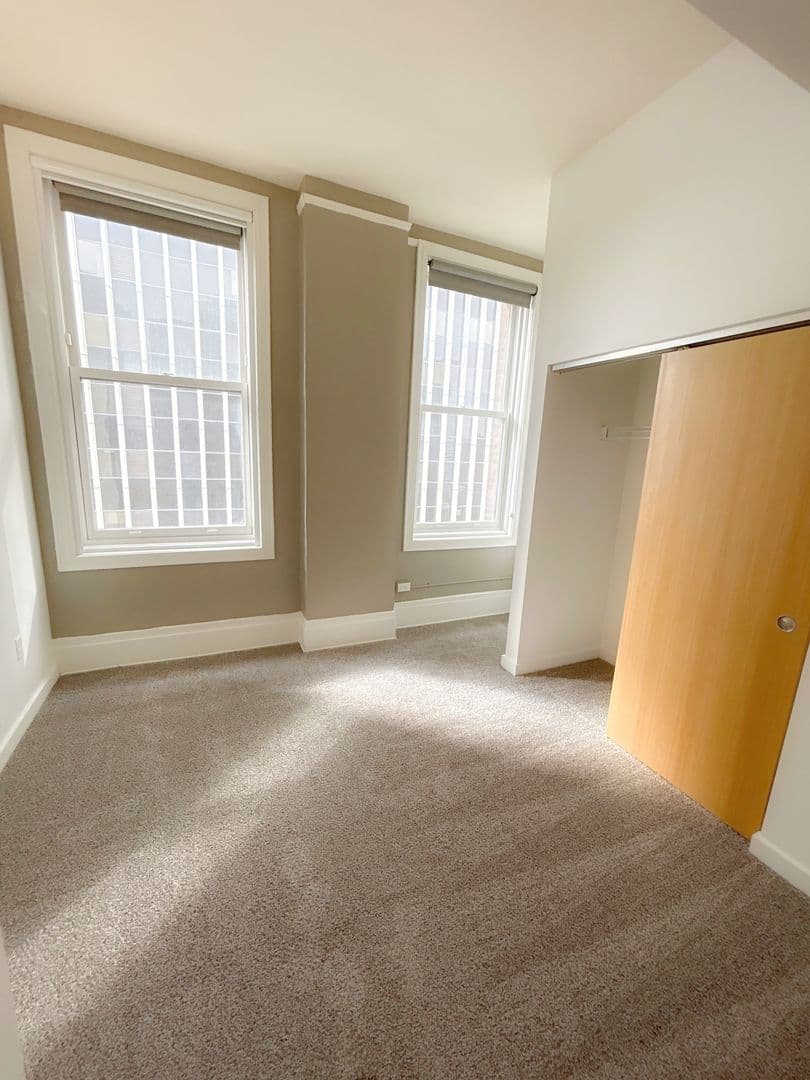 Des Moines Apartment: 218 6th Ave