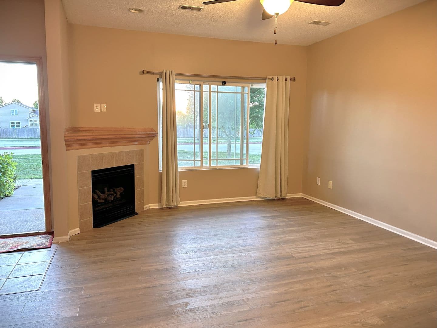 Ankeny House: 1103 NE 7th Lane