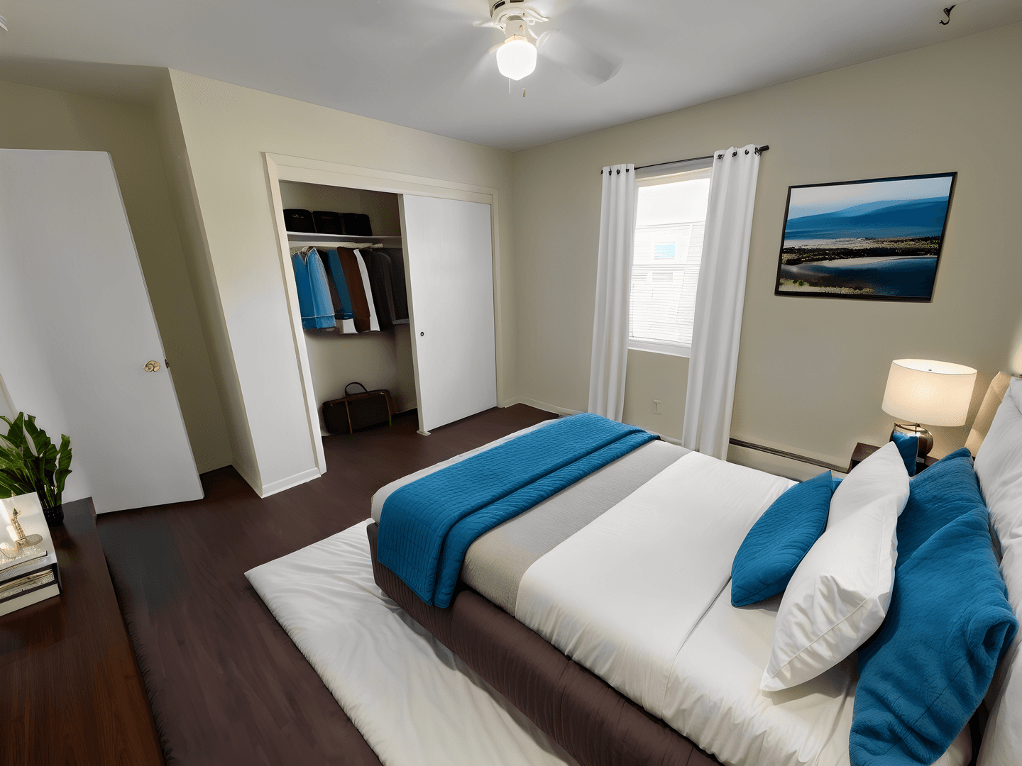Ankeny Apartment: 206, 210, 214, 218 NW State St