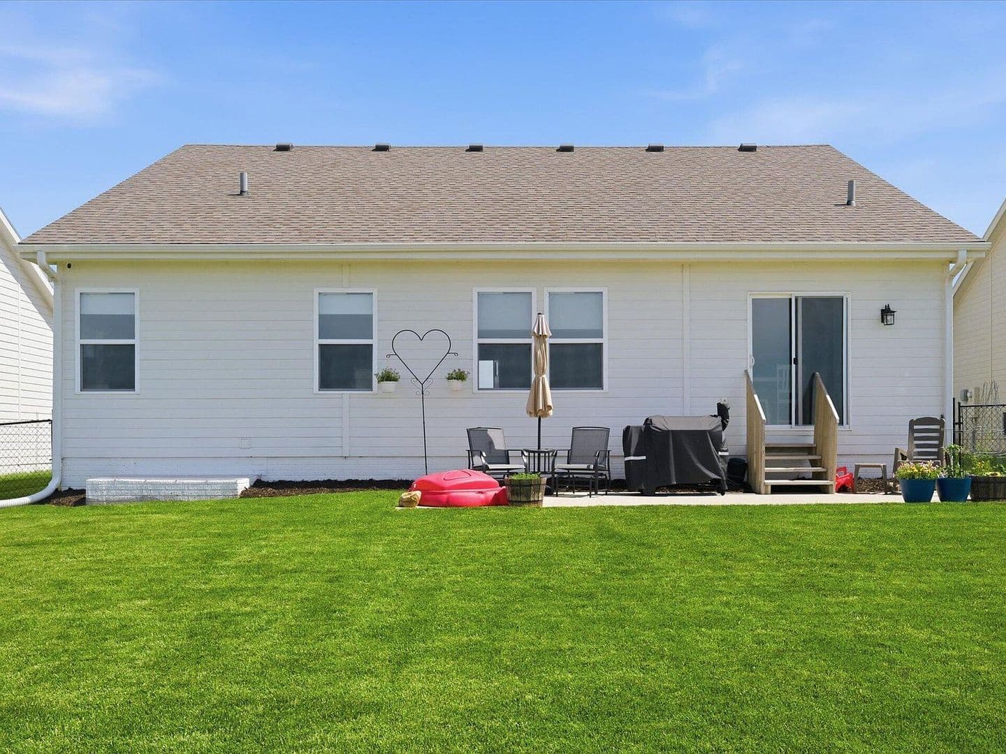 Council Bluffs House: 1086 Deveron Dr