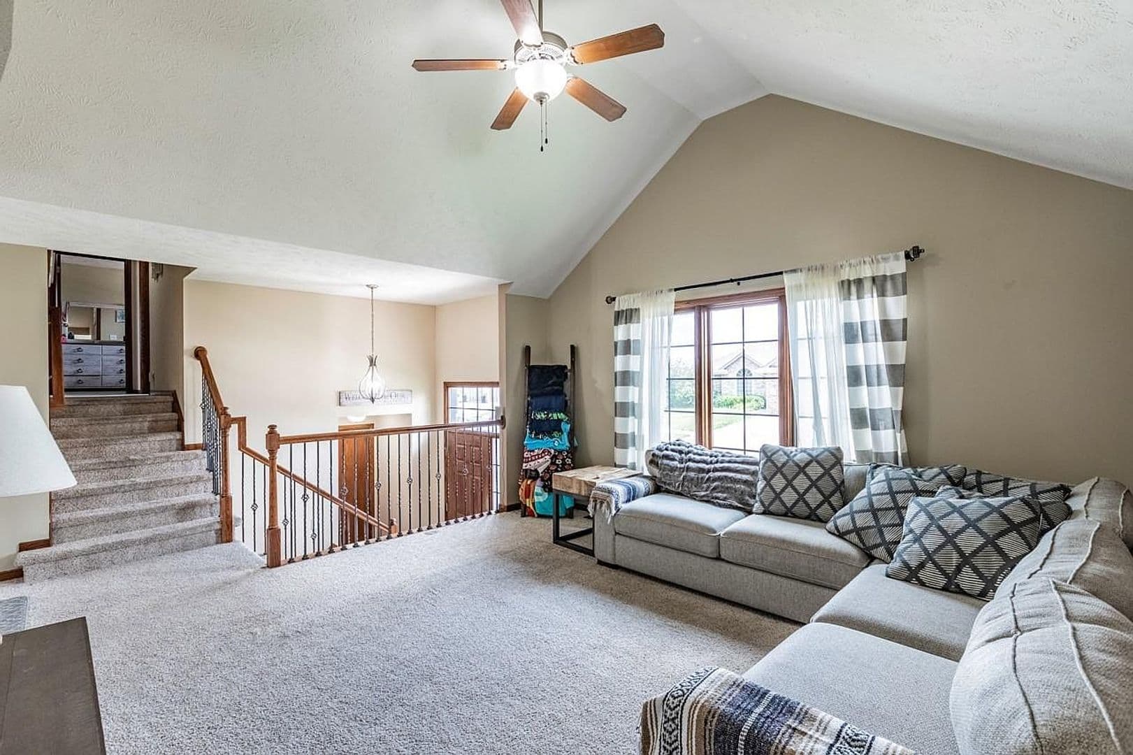 Council Bluffs House: 5100 Crogans Way Rd
