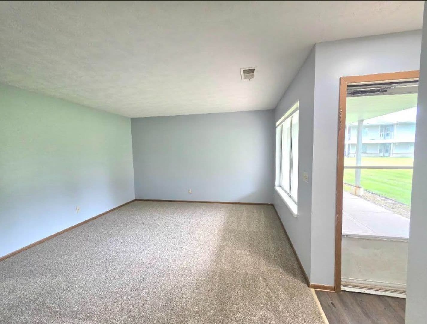 Omaha Apartment: 4857 Marshall Dr.