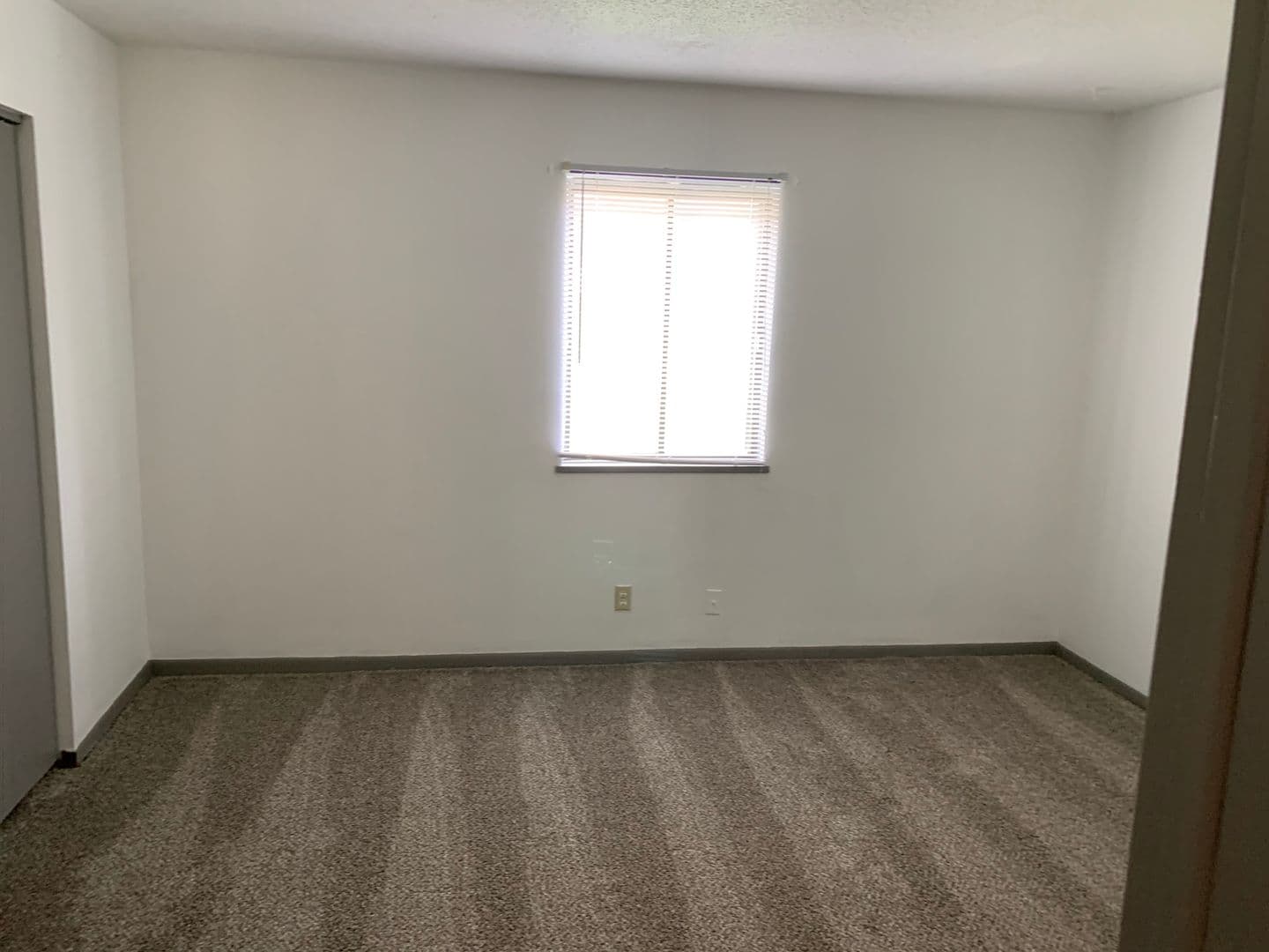 Council Bluffs Apartment: 124 Harrison St