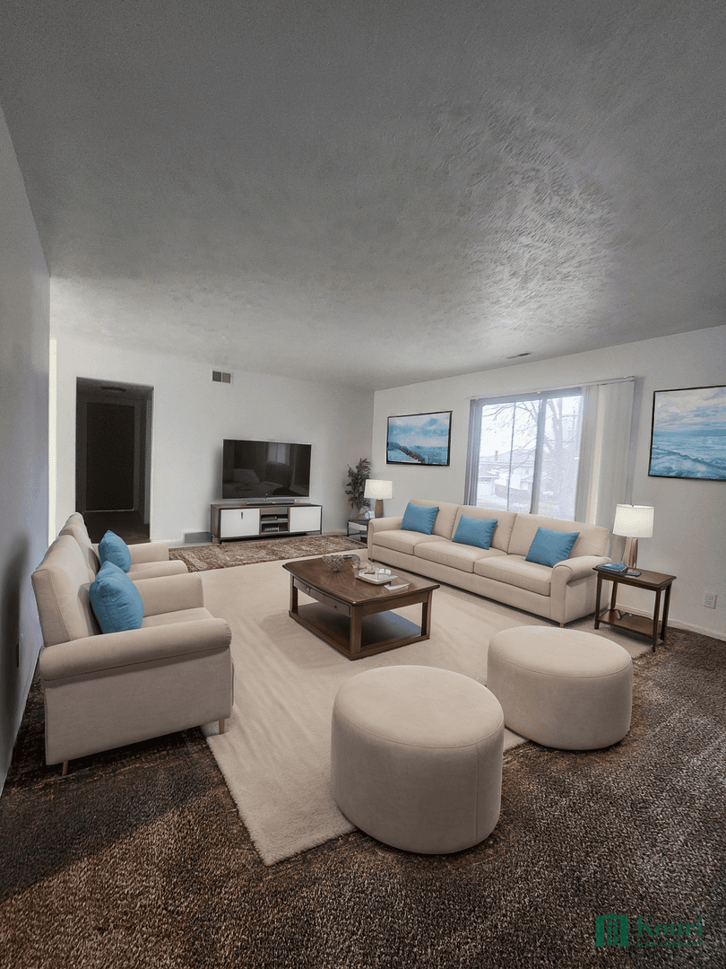 Council Bluffs Apartment: 207 Frank Street