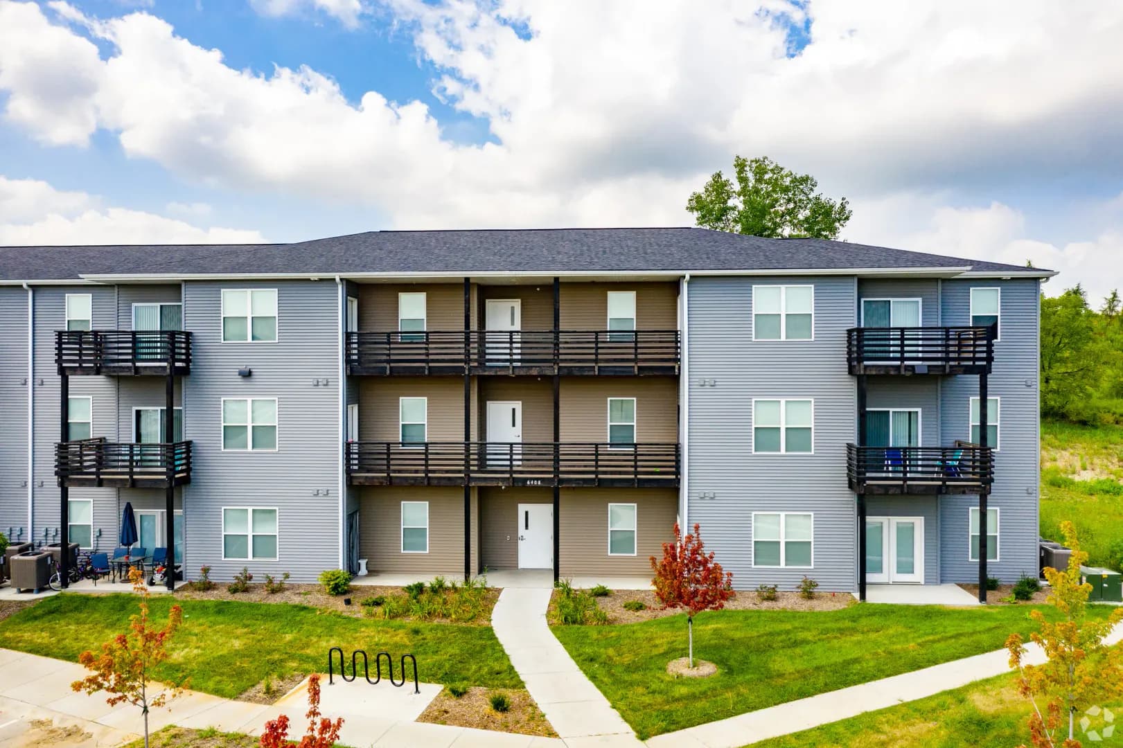 Omaha Apartment: 9451 Vernon Plz