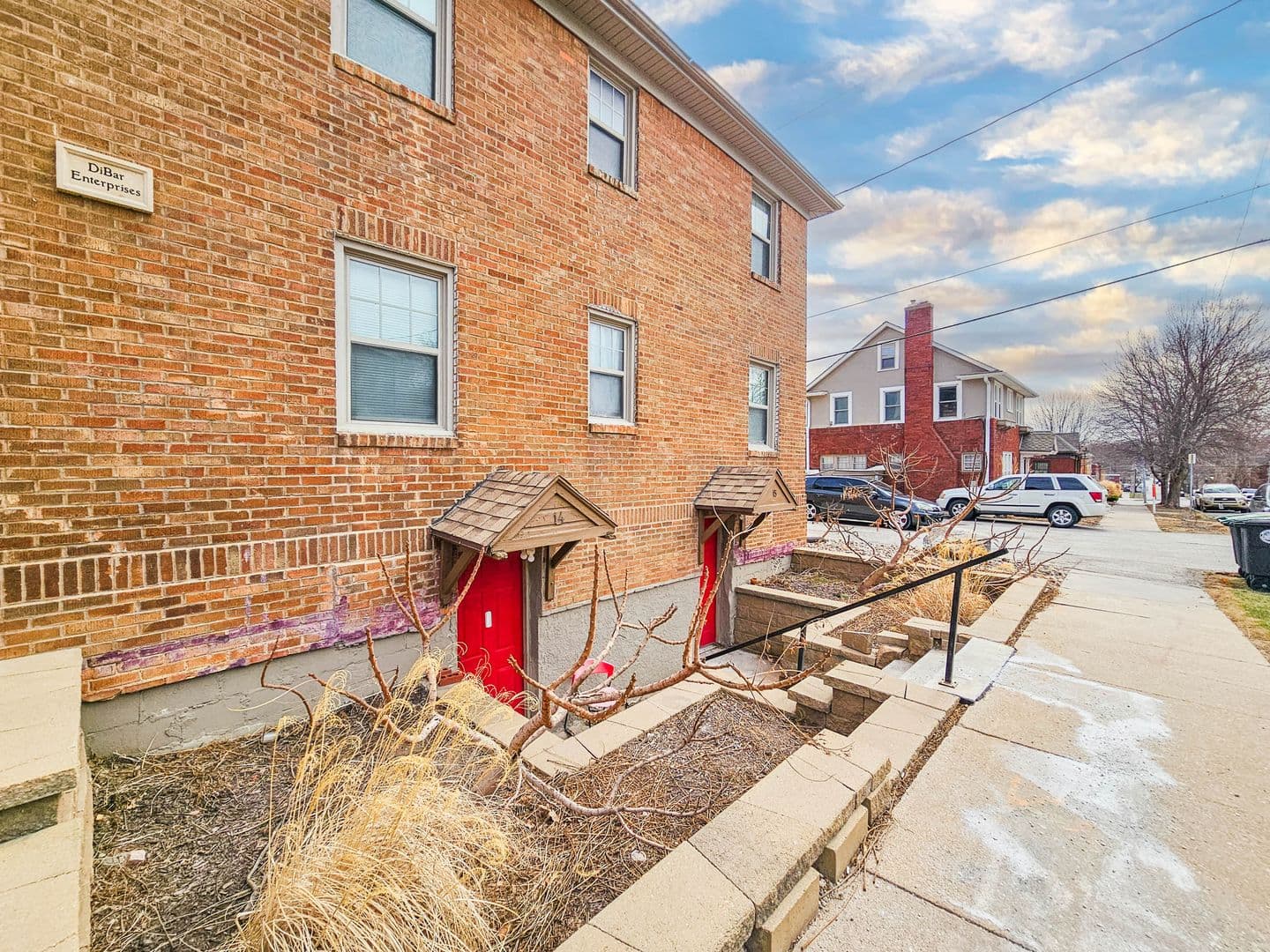 Omaha Apartment: 3419 Howard St,