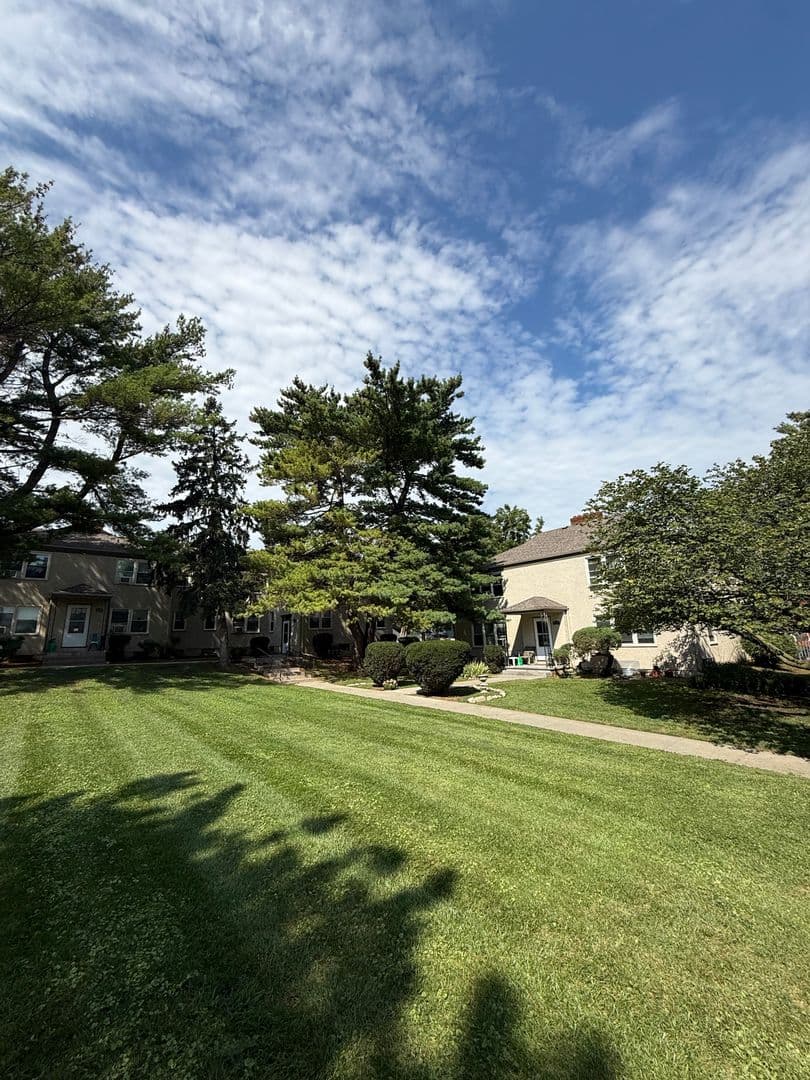 Omaha Apartment: 816 N 46th St