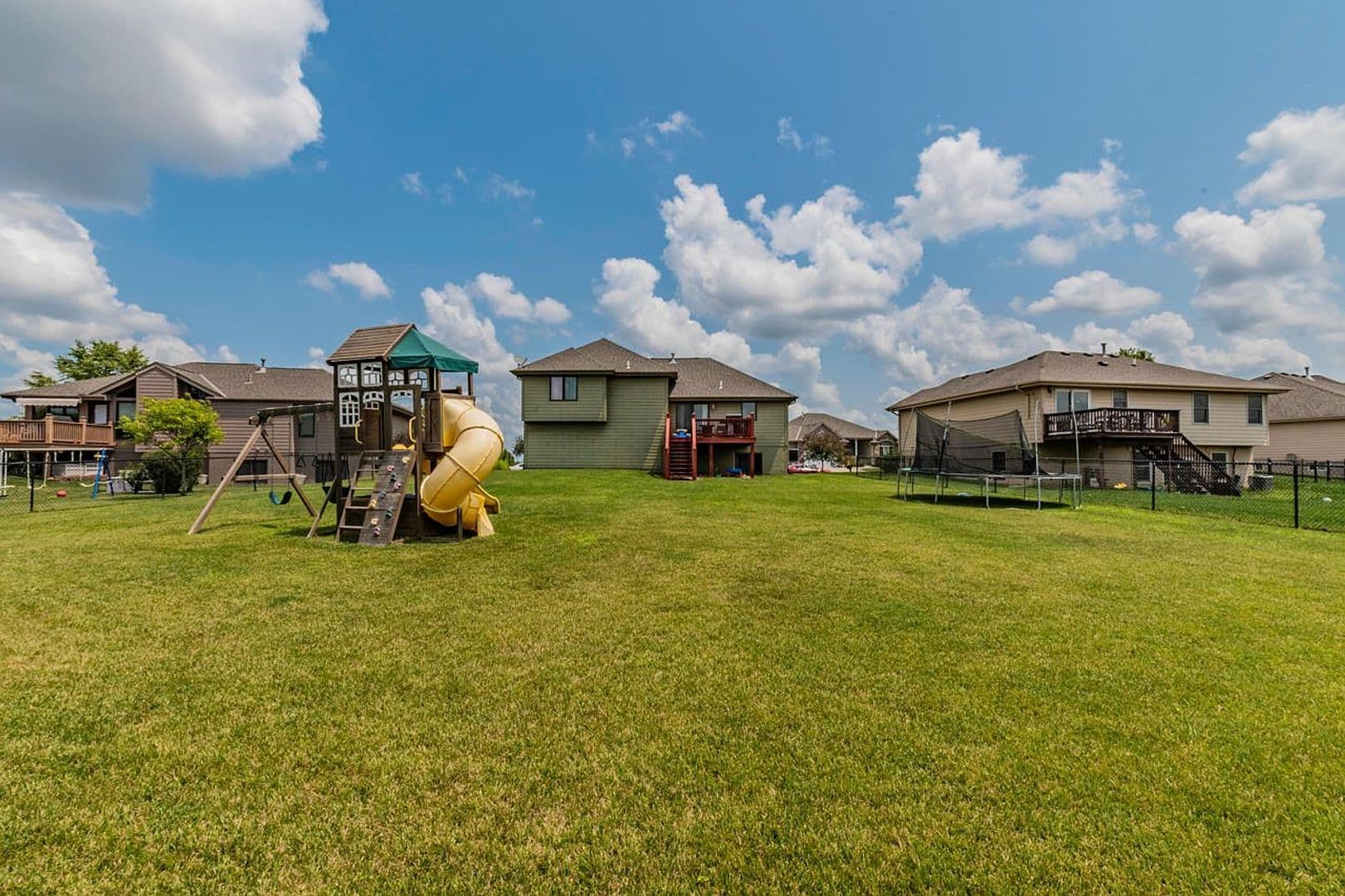Council Bluffs House: 5100 Crogans Way Rd