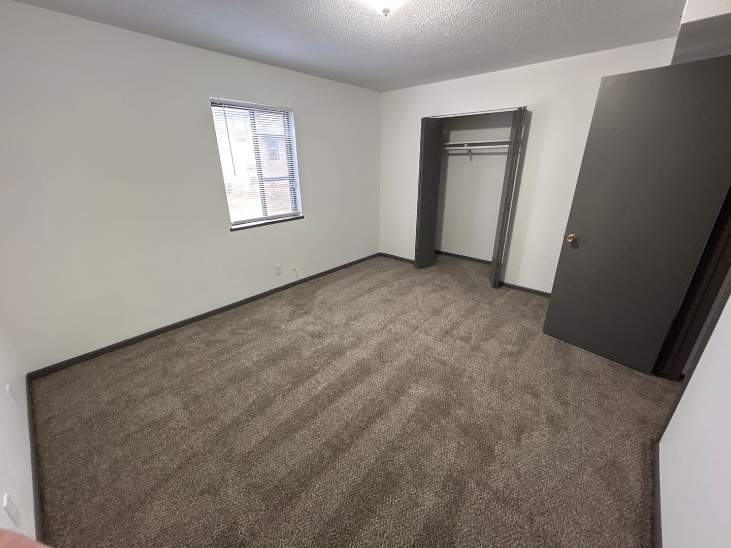Council Bluffs Apartment: 124 Harrison St